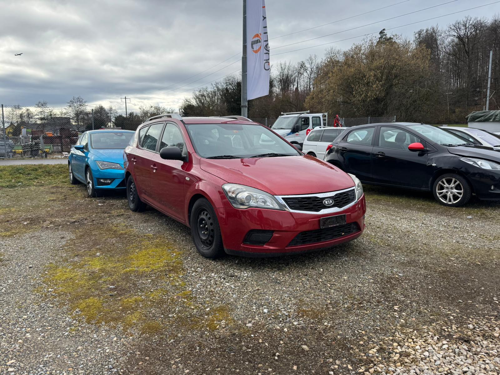 KIA Cee'd Sporty Wagon 1.4 16V _seven-showroom-element-2