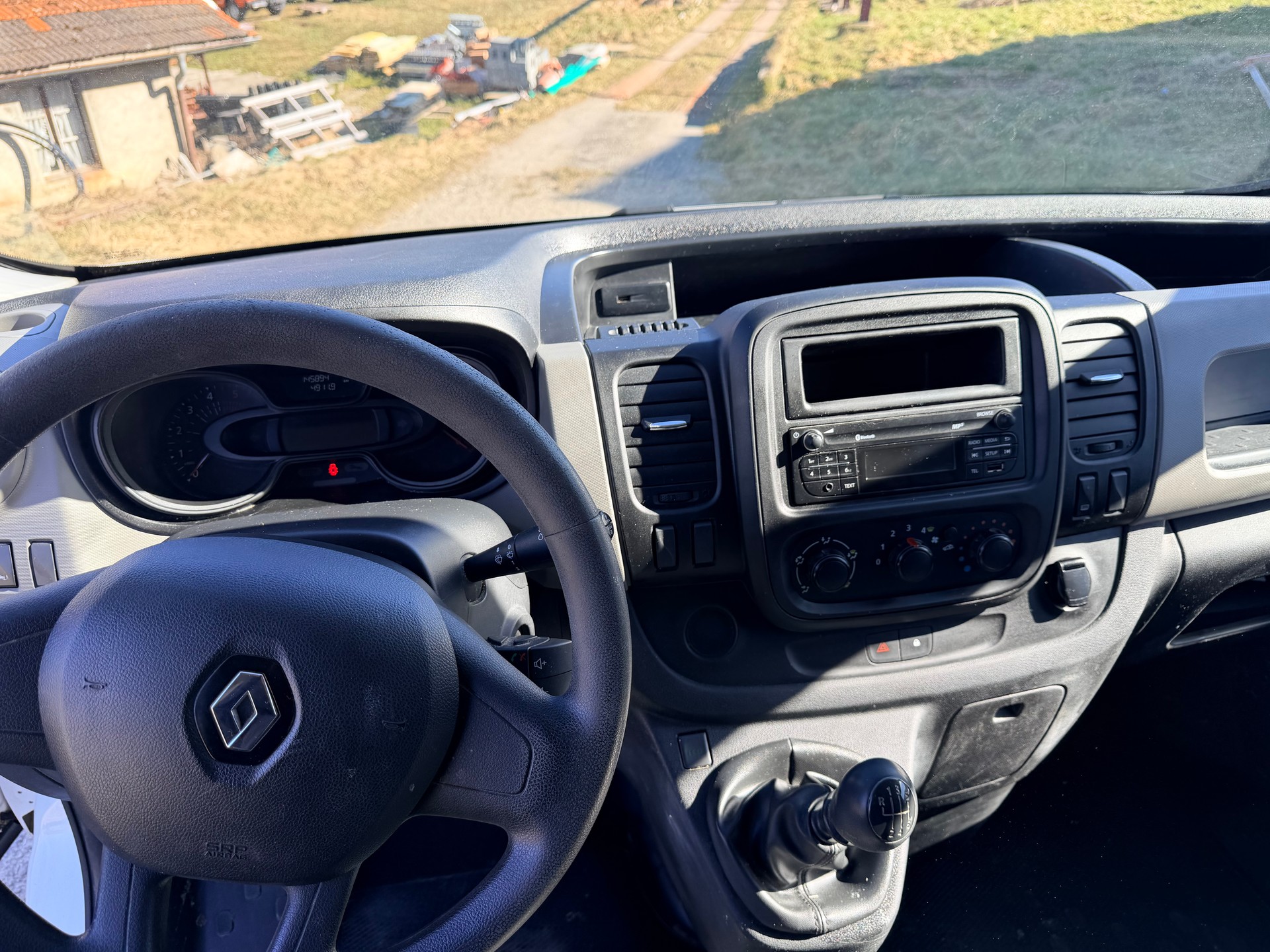 RENAULT Trafic 1.6 dCi 95 2.7t Access L1H1-image-5