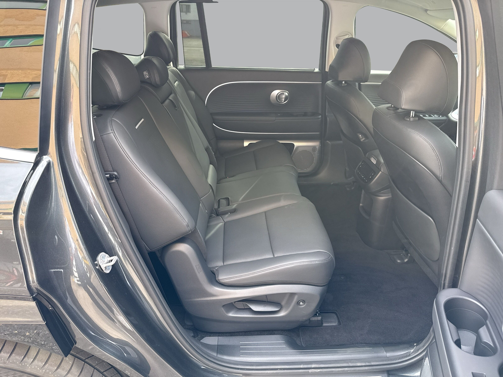 HYUNDAI Ioniq 9 110kWh Vertex 4WD-image-12