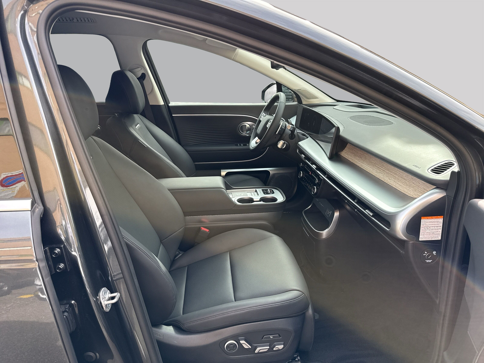 HYUNDAI Ioniq 9 110kWh Vertex 4WD-image-11