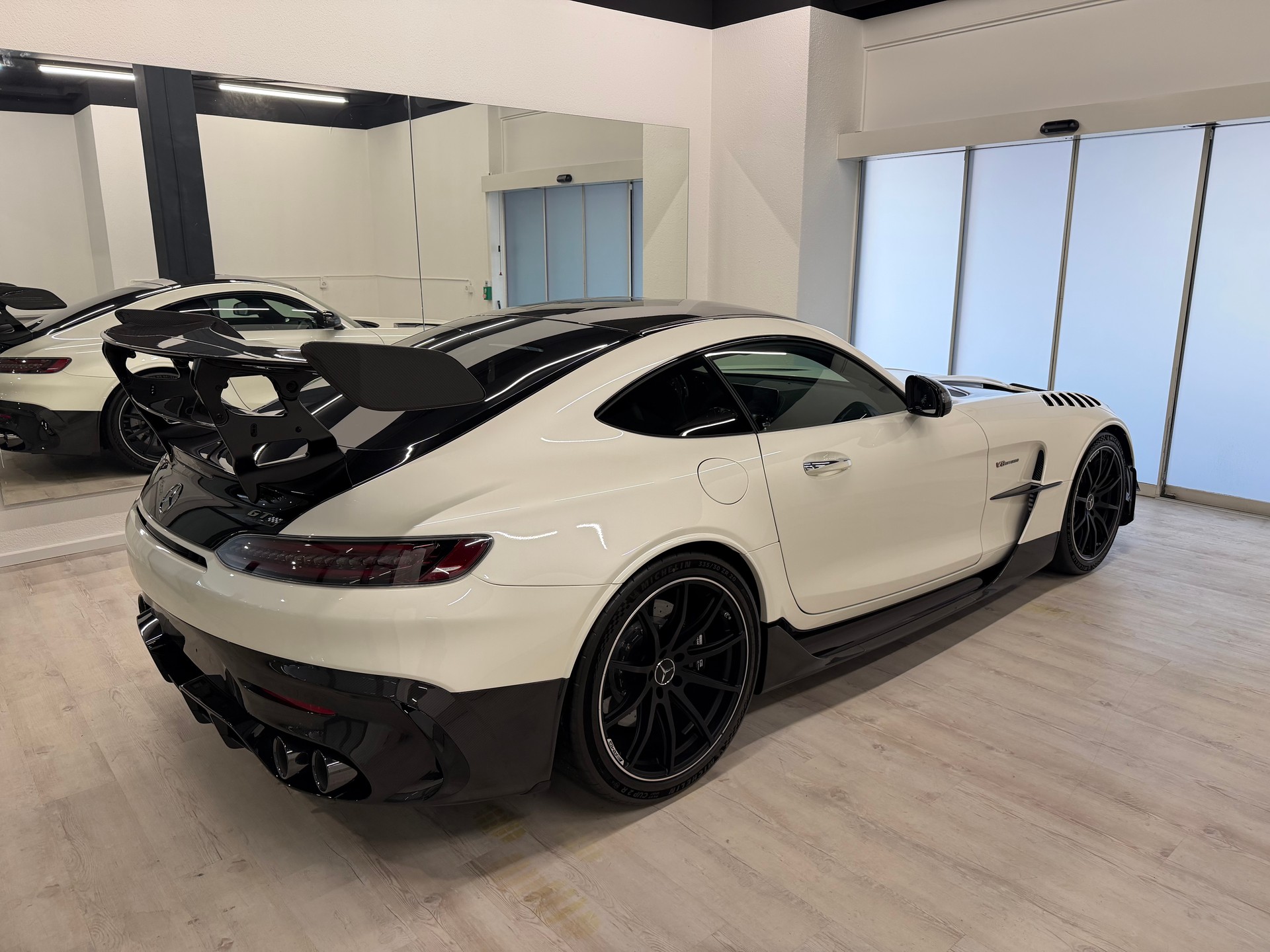 MERCEDES-BENZ AMG GT BLACK SERIES-image-12