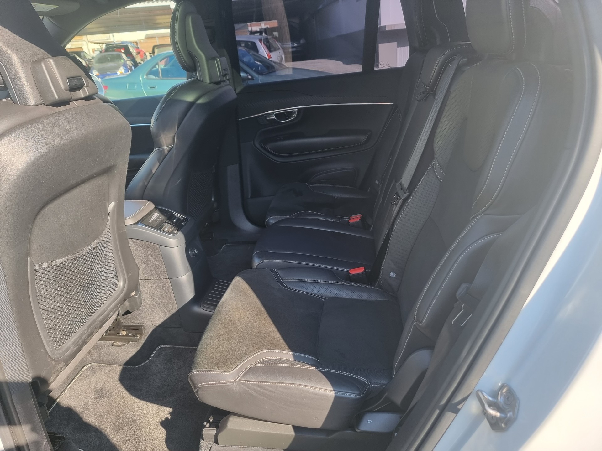 VOLVO XC90 T8 AWD R-Design Geartronic-image-8