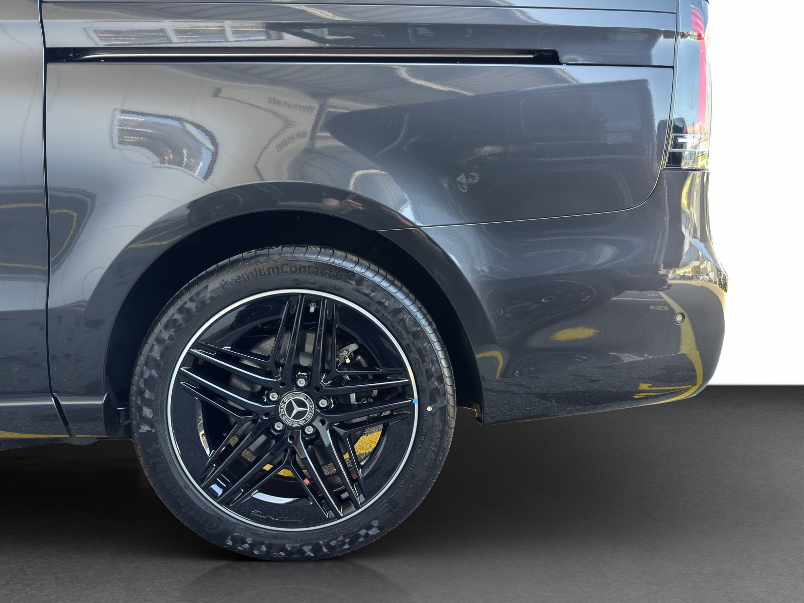MERCEDES-BENZ V 300 d lang Exclus. 9G-T-image-22