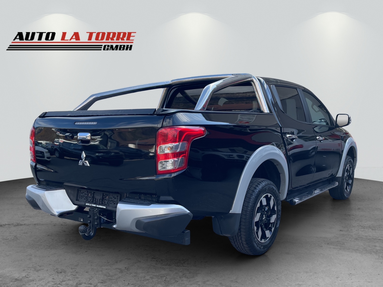 MITSUBISHI L 200 2.4 Style Double Cab-image-2