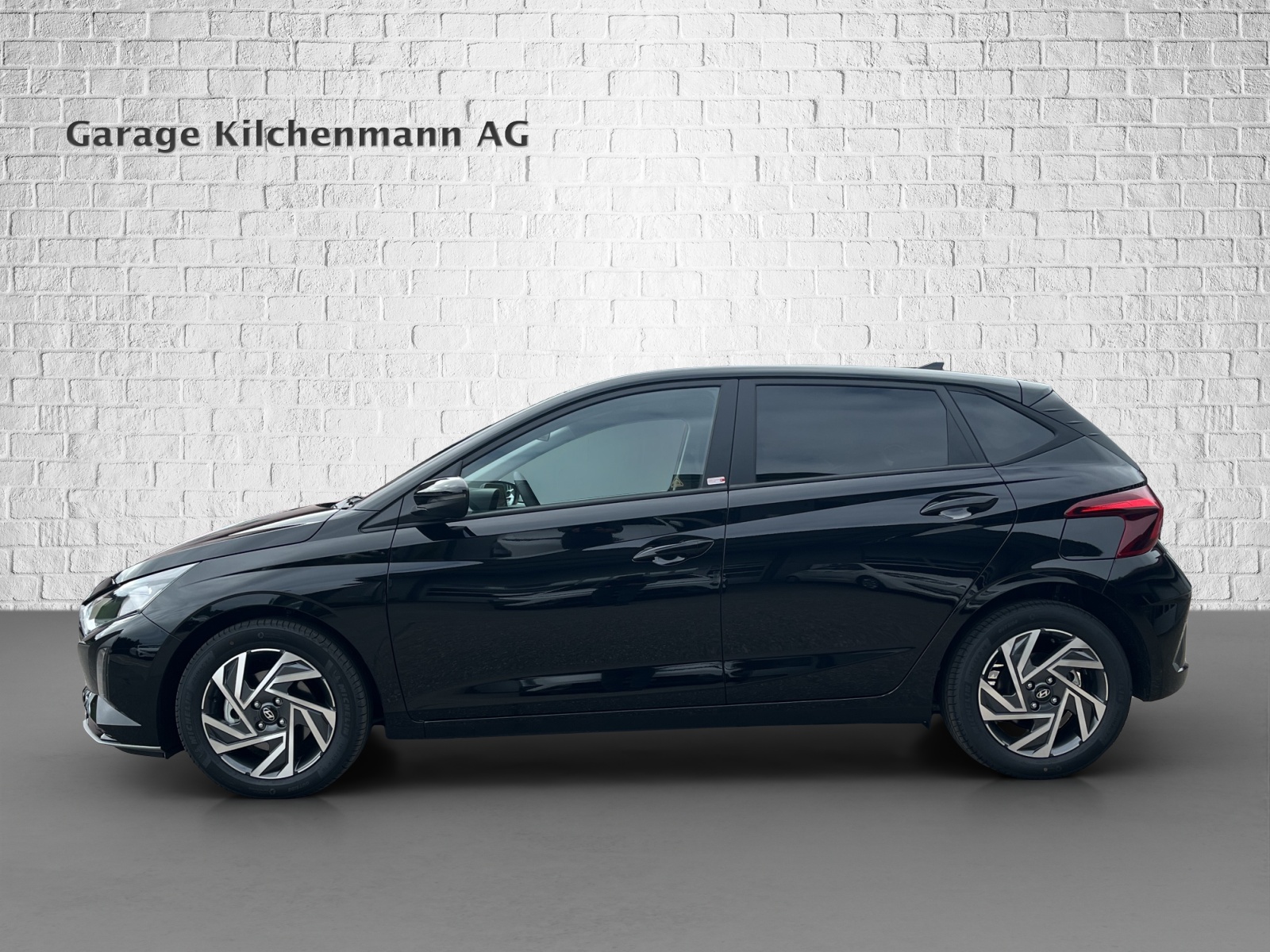 HYUNDAI i20 1.0 T-GDi Amplia DCT-showroom-element-1