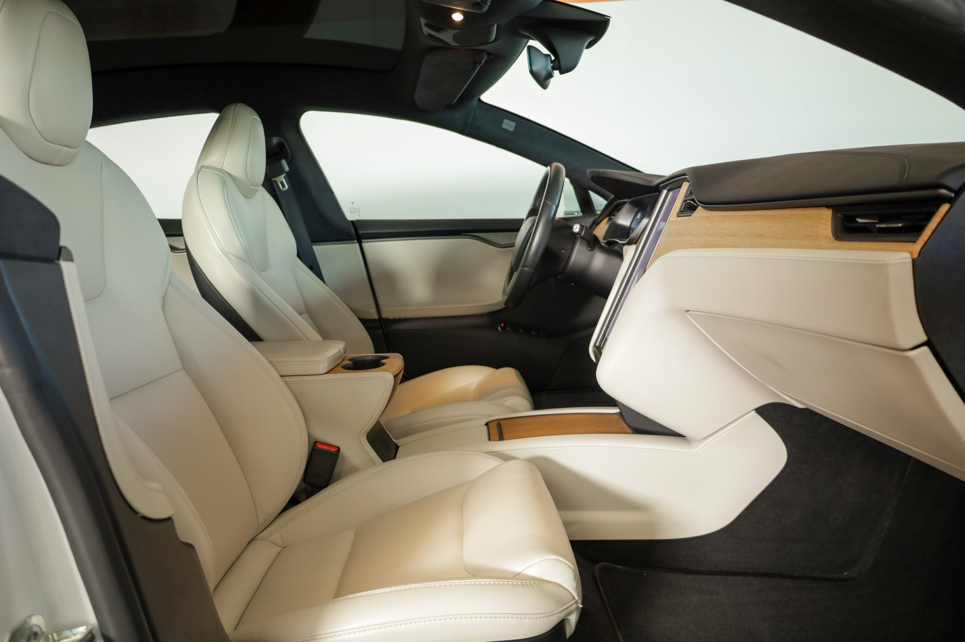 TESLA Model S Maximale-Reichweite-image-13