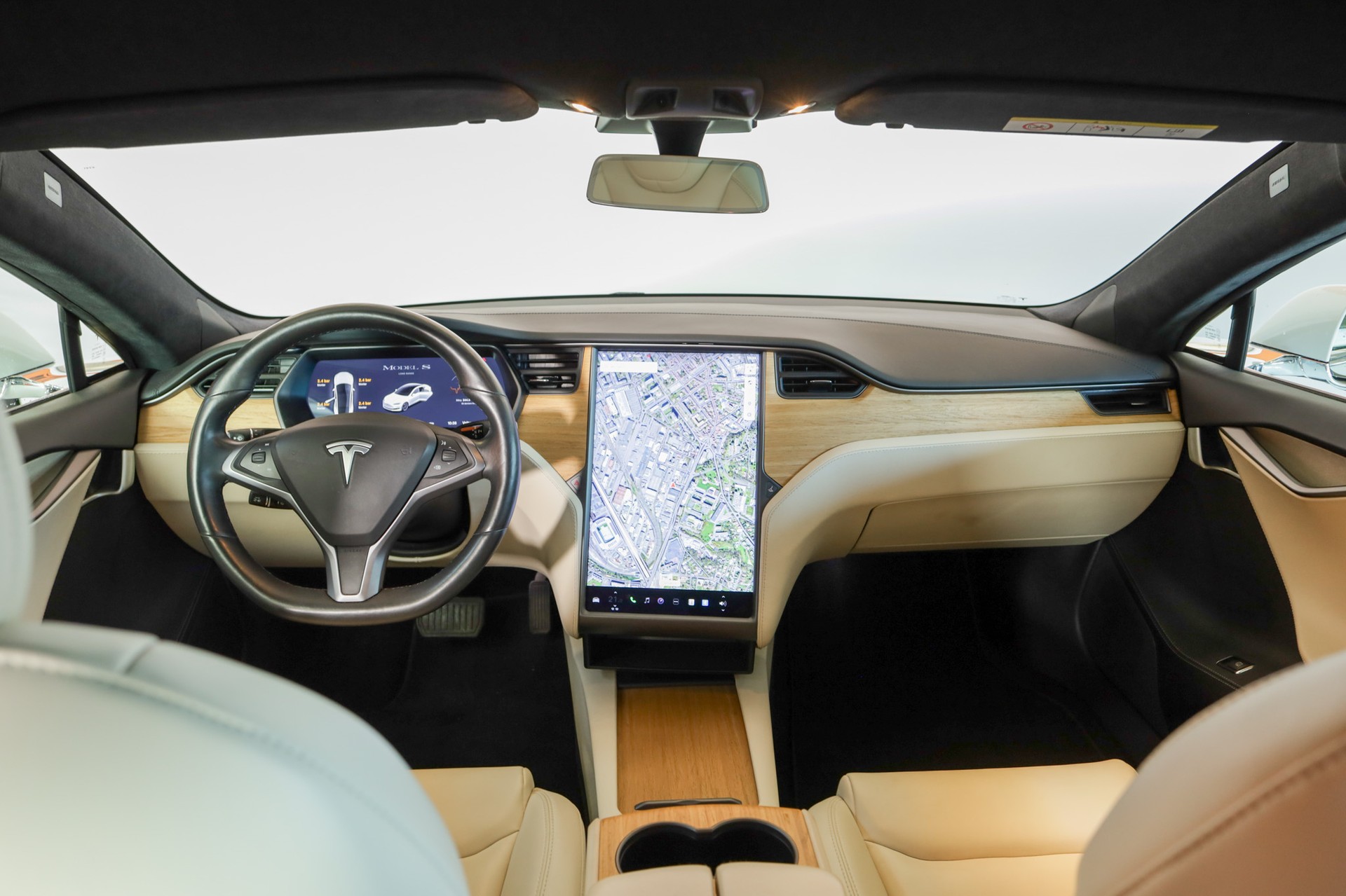 TESLA Model S Maximale-Reichweite-image-11