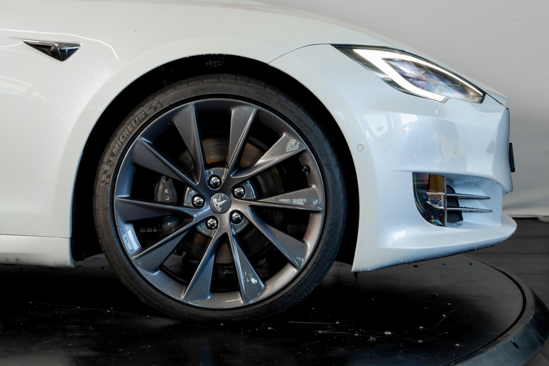 TESLA Model S Maximale-Reichweite-image-10
