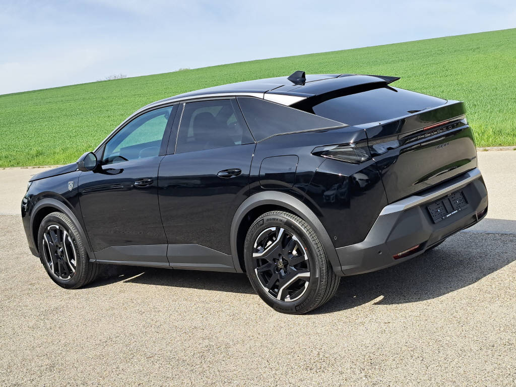 PEUGEOT 3008 1.6 PHEV GT 195cv (crochet)-showroom-element-2