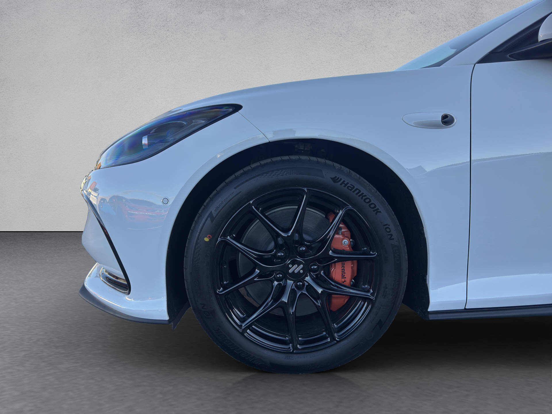 MG IM5 100 kWh Performance 19 4WD-image-3