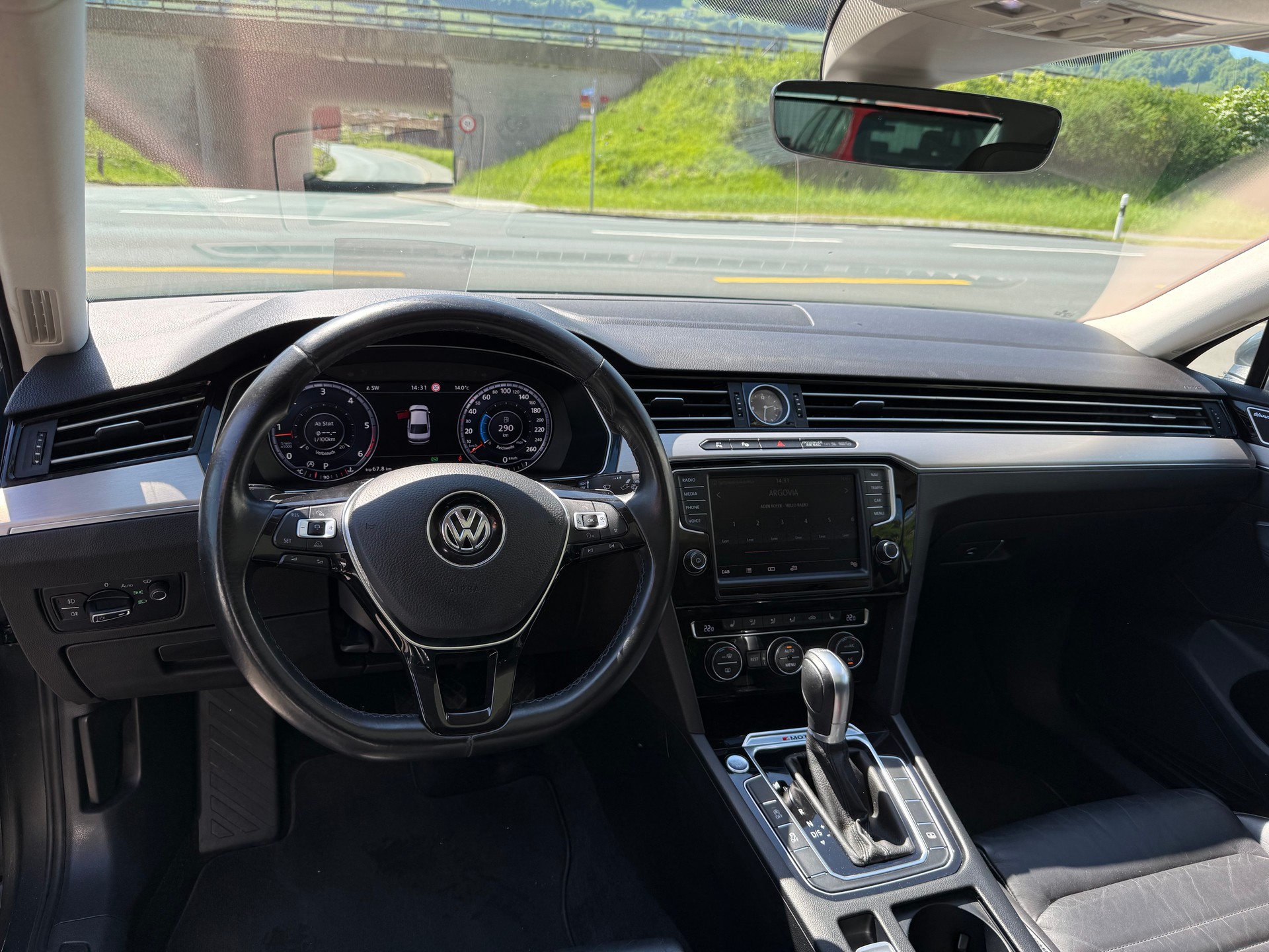 VW Passat 2.0 TDI BMT Highline DSG 4Motion-image-10