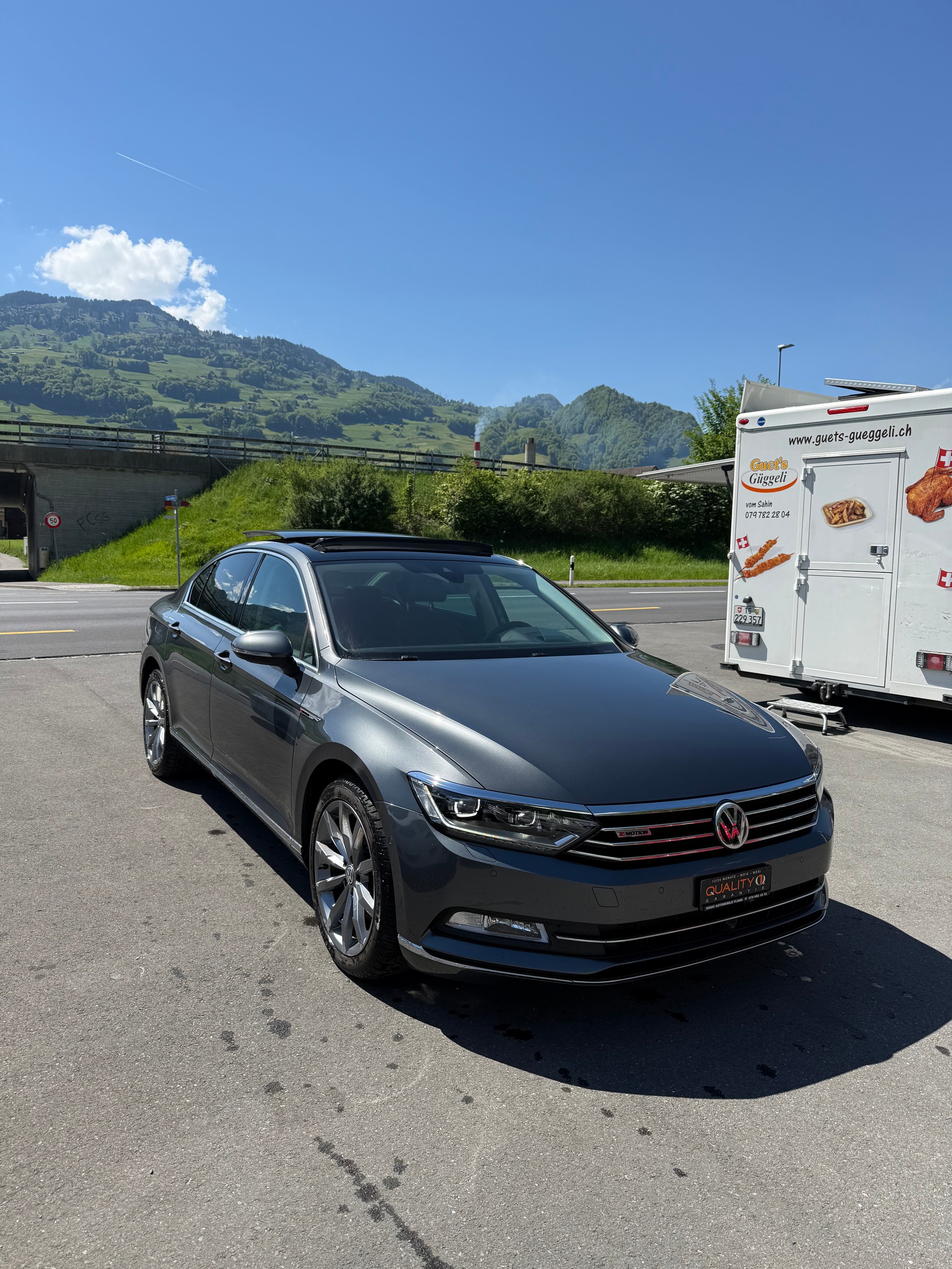 VW Passat 2.0 TDI BMT Highline DSG 4Motion-image-7