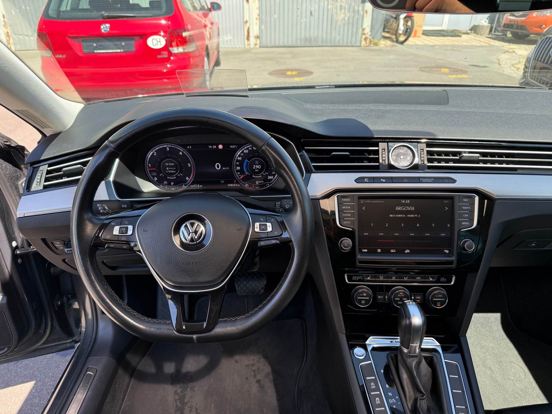 VW Passat 2.0 TDI BMT Highline DSG 4Motion-image-14