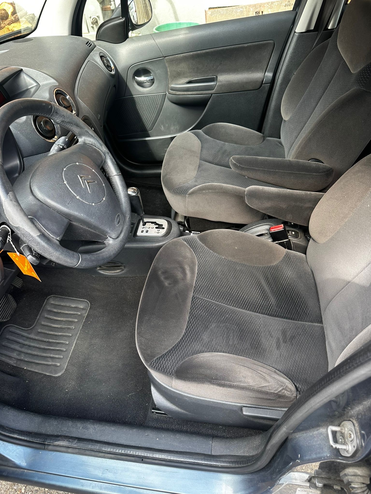 CITROEN C3 1.6i 16V Exclusive-image-5