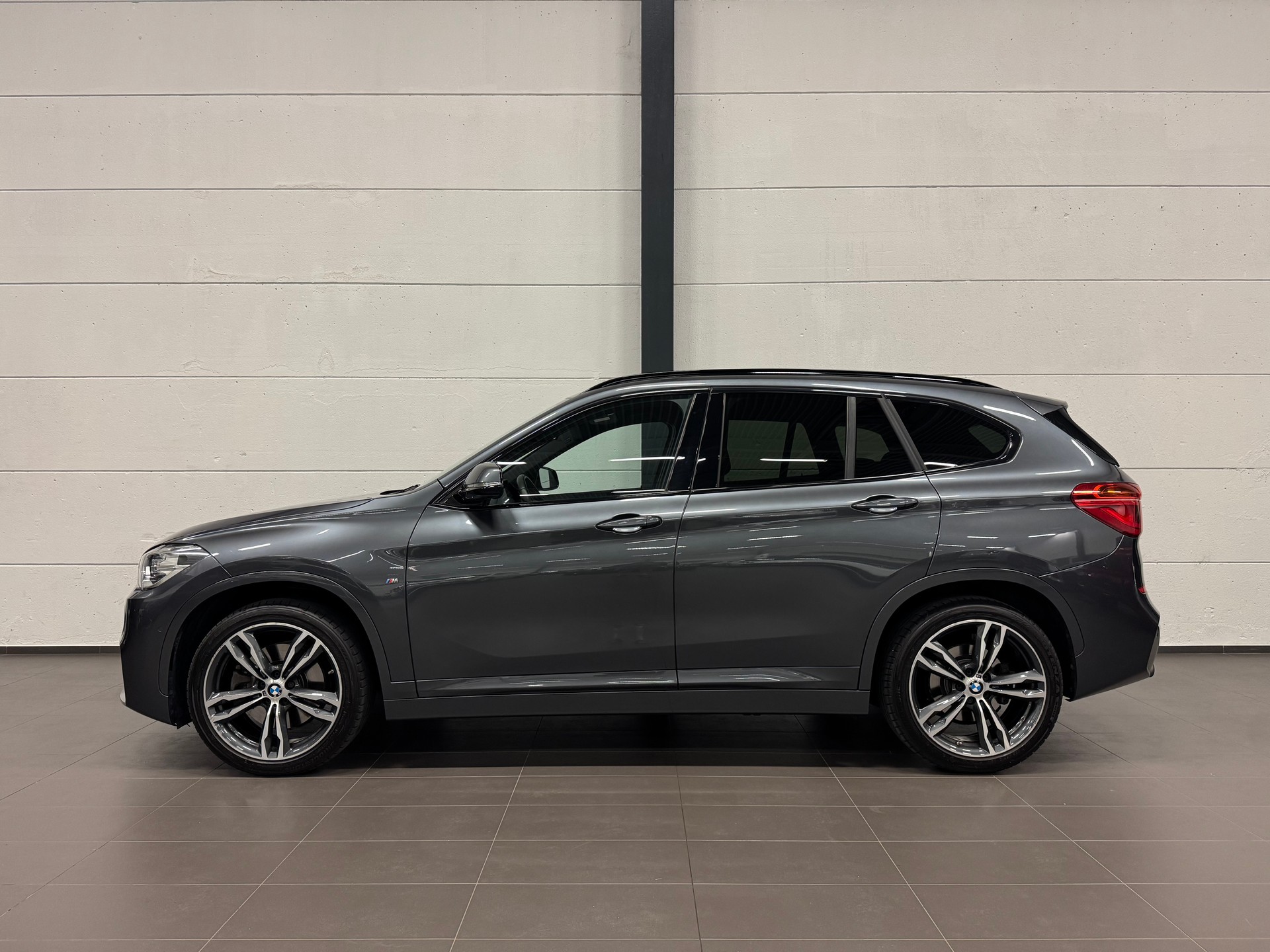 BMW X1 xDrive 20i M Sport Steptronic-image-9