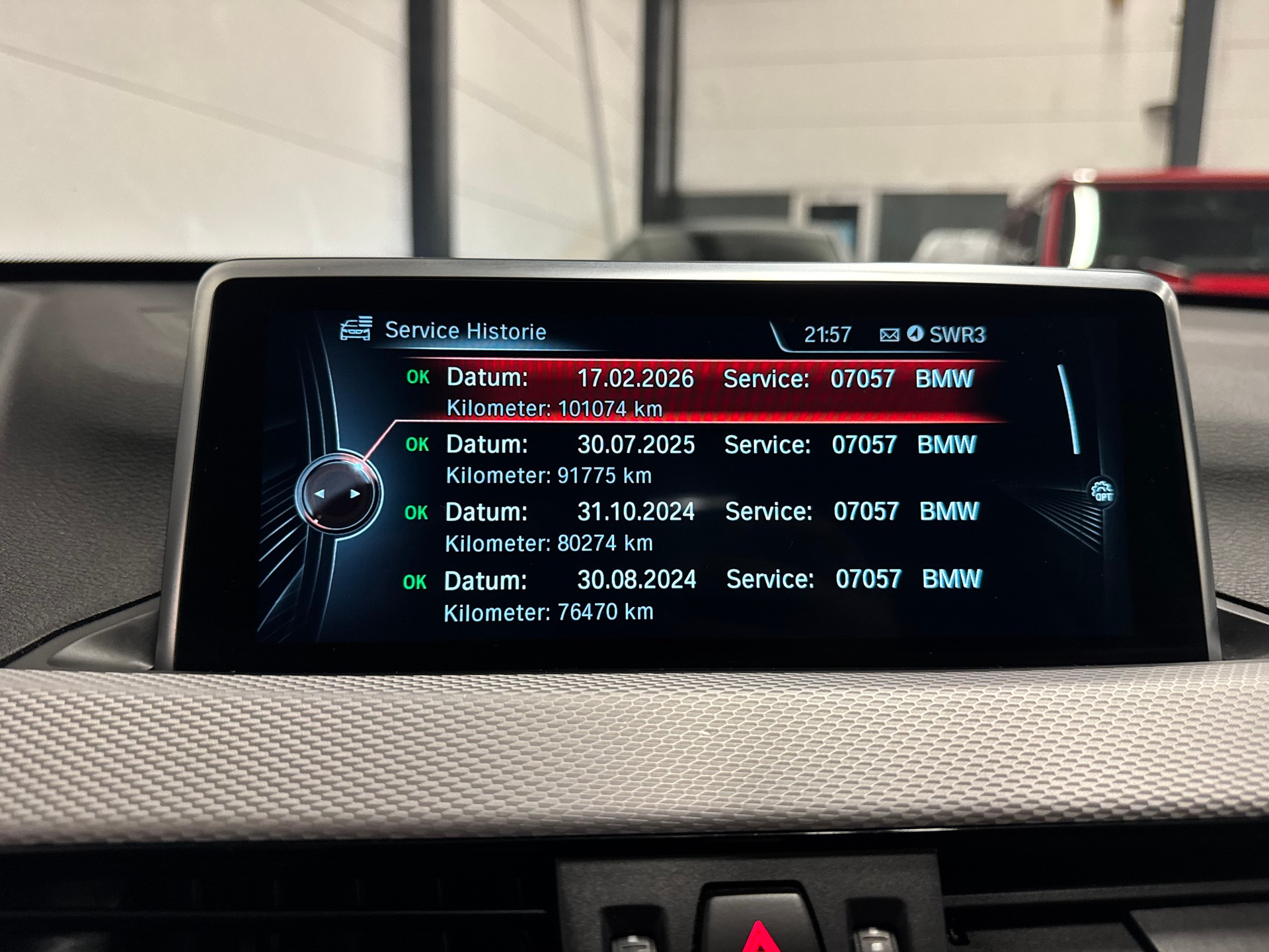 BMW X1 xDrive 20i M Sport Steptronic-image-28