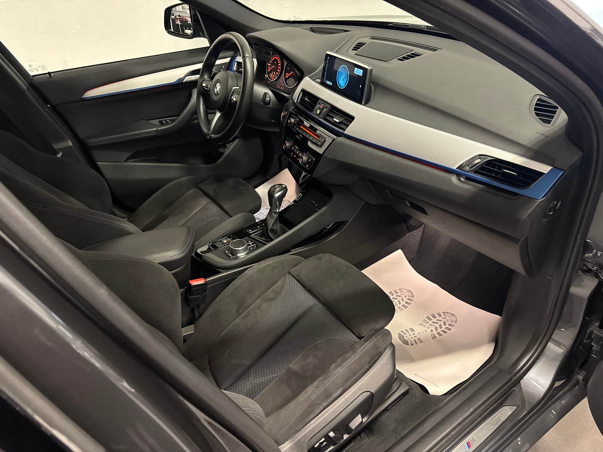 BMW X1 xDrive 20i M Sport Steptronic-image-19