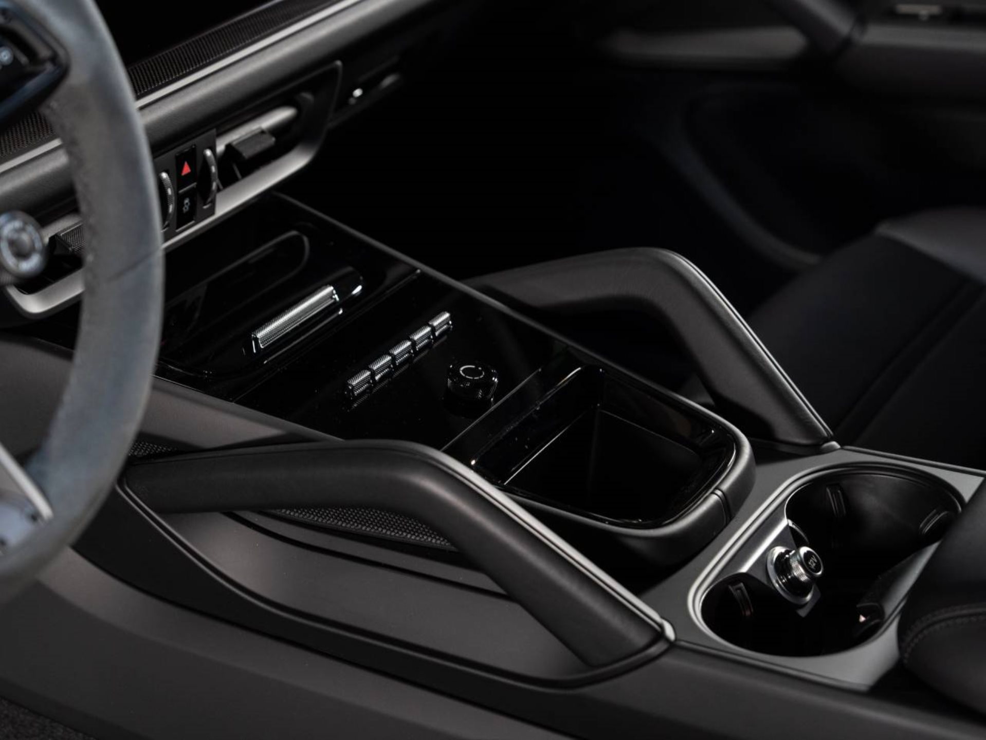 PORSCHE Cayenne GTS-image-11
