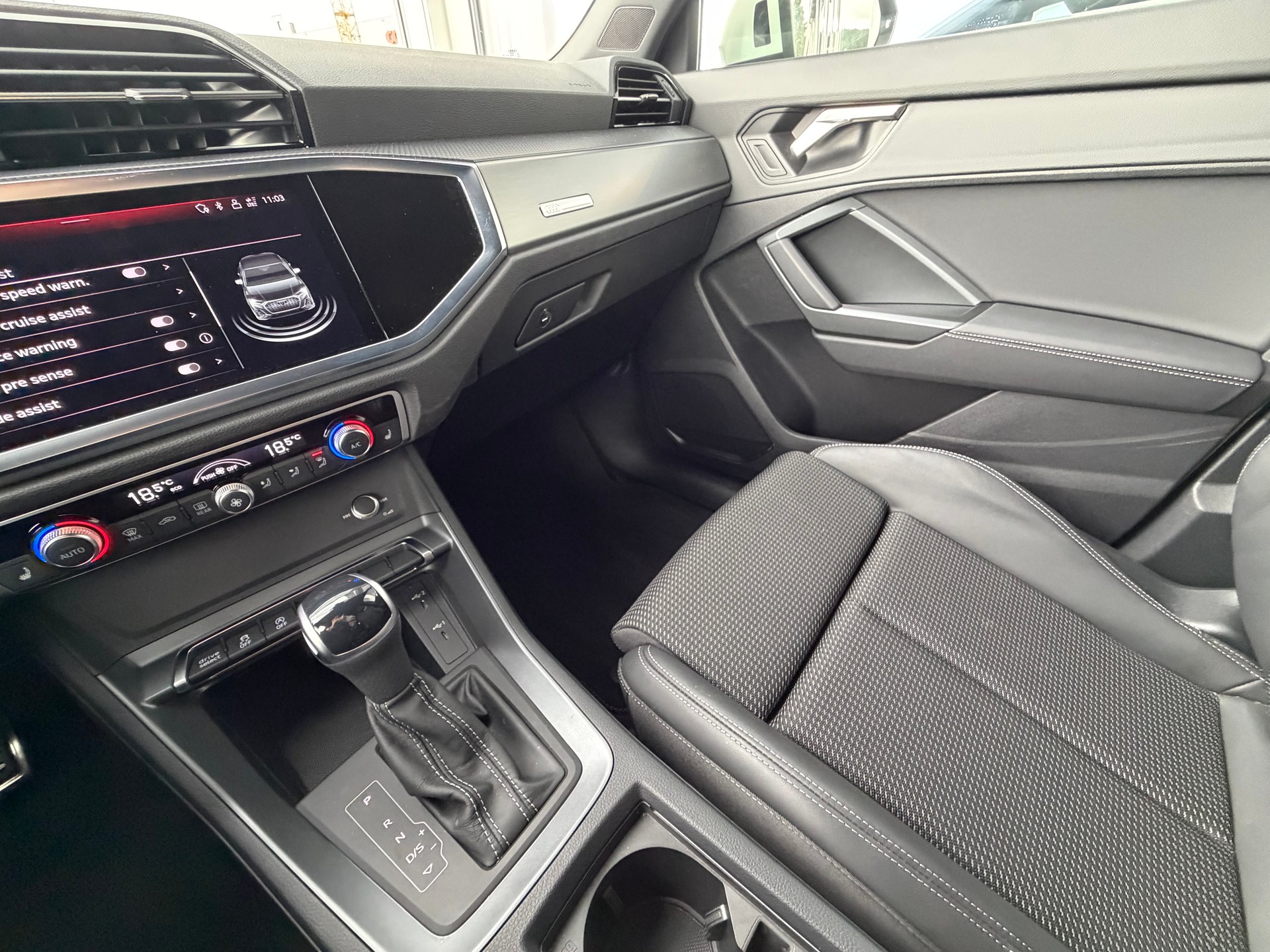 AUDI Q3 Sportback 35 TFSI S line Attraction S-tronic-image-27
