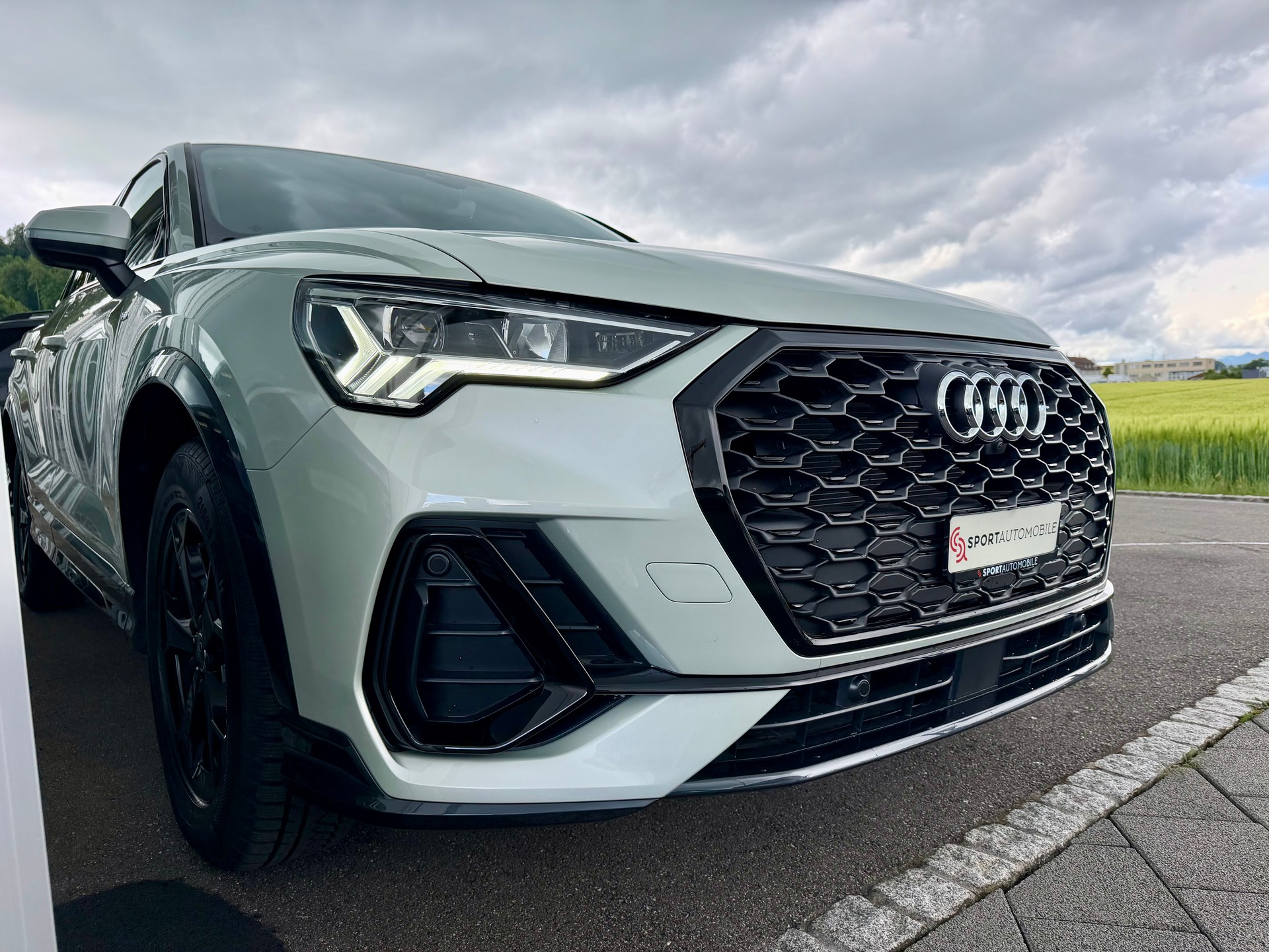 AUDI Q3 Sportback 35 TFSI S line Attraction S-tronic-image-6