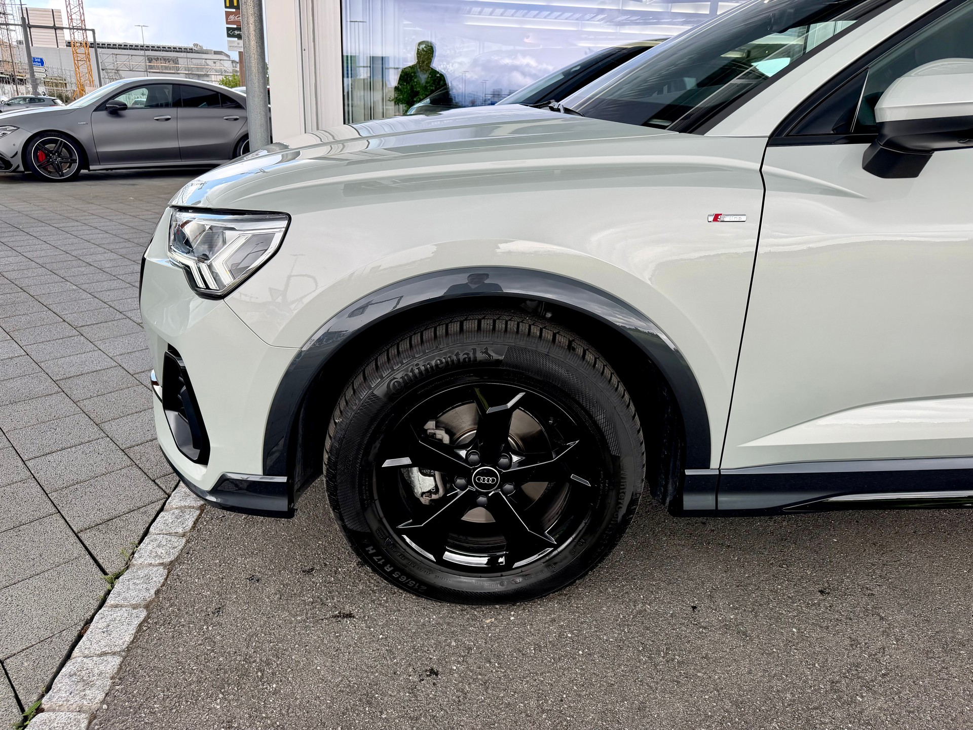 AUDI Q3 Sportback 35 TFSI S line Attraction S-tronic-image-4