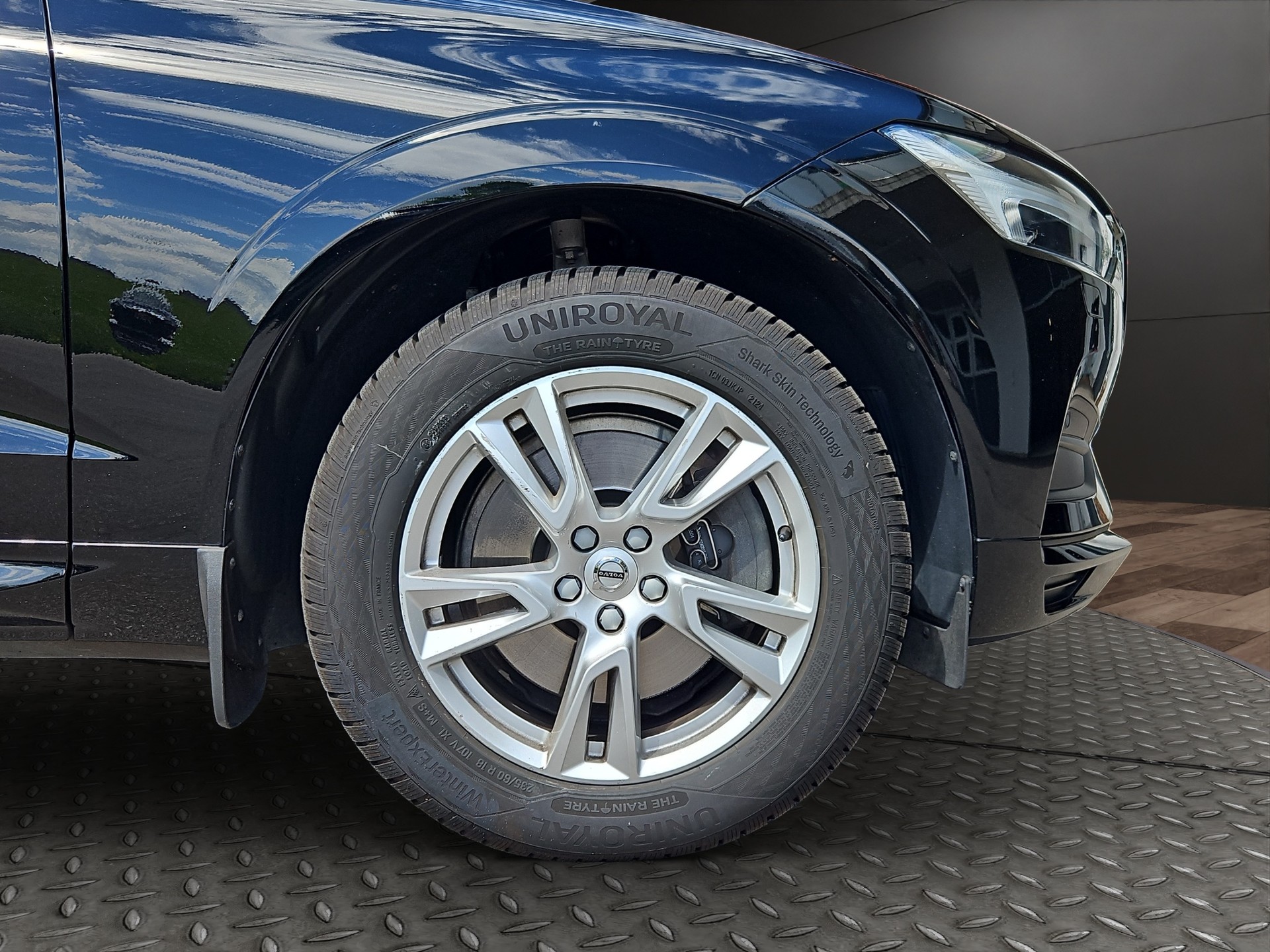VOLVO XC60 D4 AWD Momentum Geartronic-image-26