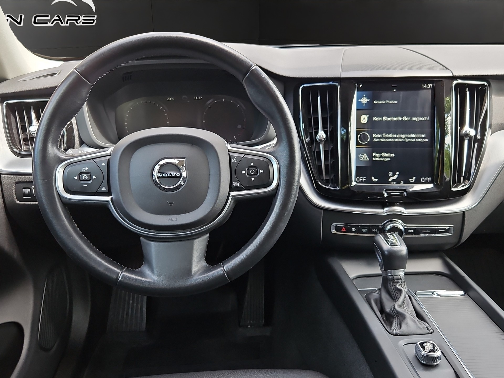 VOLVO XC60 D4 AWD Momentum Geartronic-image-13