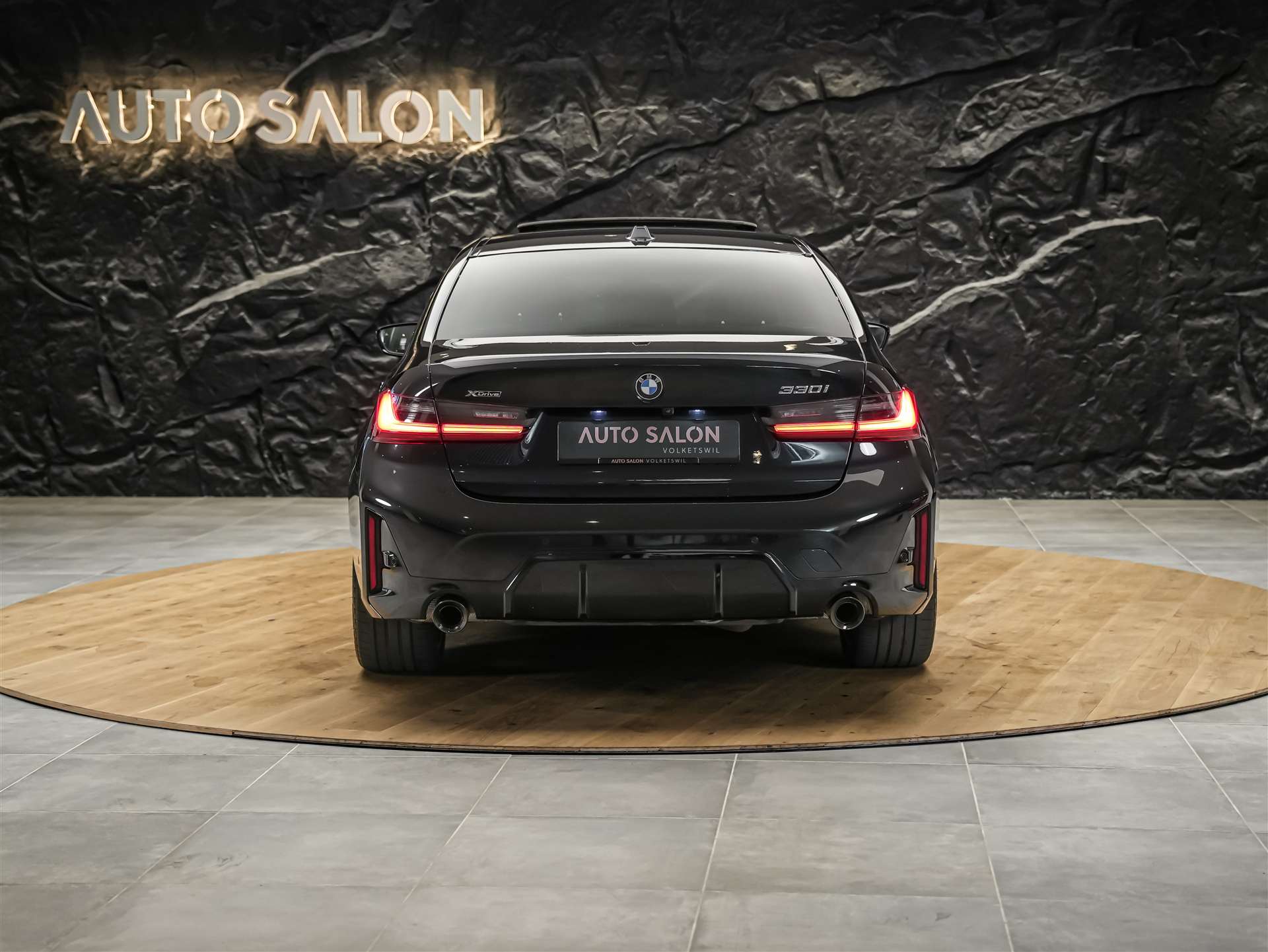 BMW 330i xDrive Steptronic M Sport Pro *Panorama*El. Sitze mit Memory*Head-Up*Harman/Kardon*-image-4