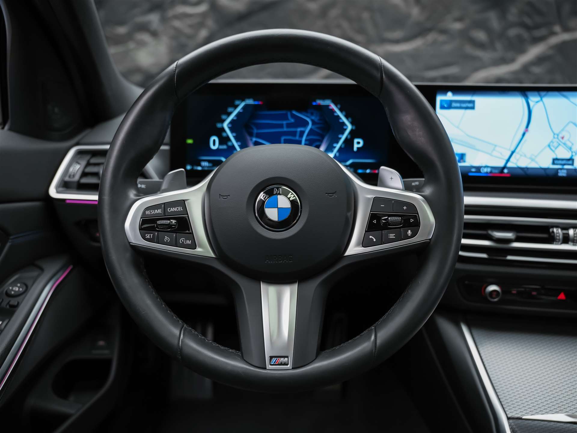 BMW 330i xDrive Steptronic M Sport Pro *Panorama*El. Sitze mit Memory*Head-Up*Harman/Kardon*-image-20