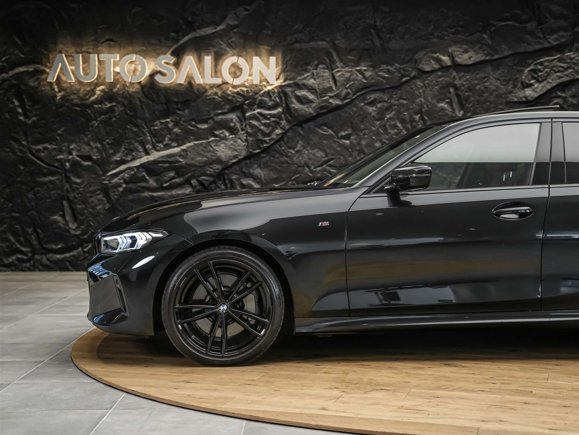 BMW 330i xDrive Steptronic M Sport Pro *Panorama*El. Sitze mit Memory*Head-Up*Harman/Kardon*-image-16