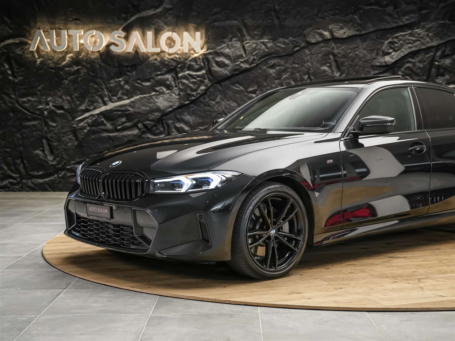 BMW 330i xDrive Steptronic M Sport Pro *Panorama*El. Sitze mit Memory*Head-Up*Harman/Kardon*-image-15