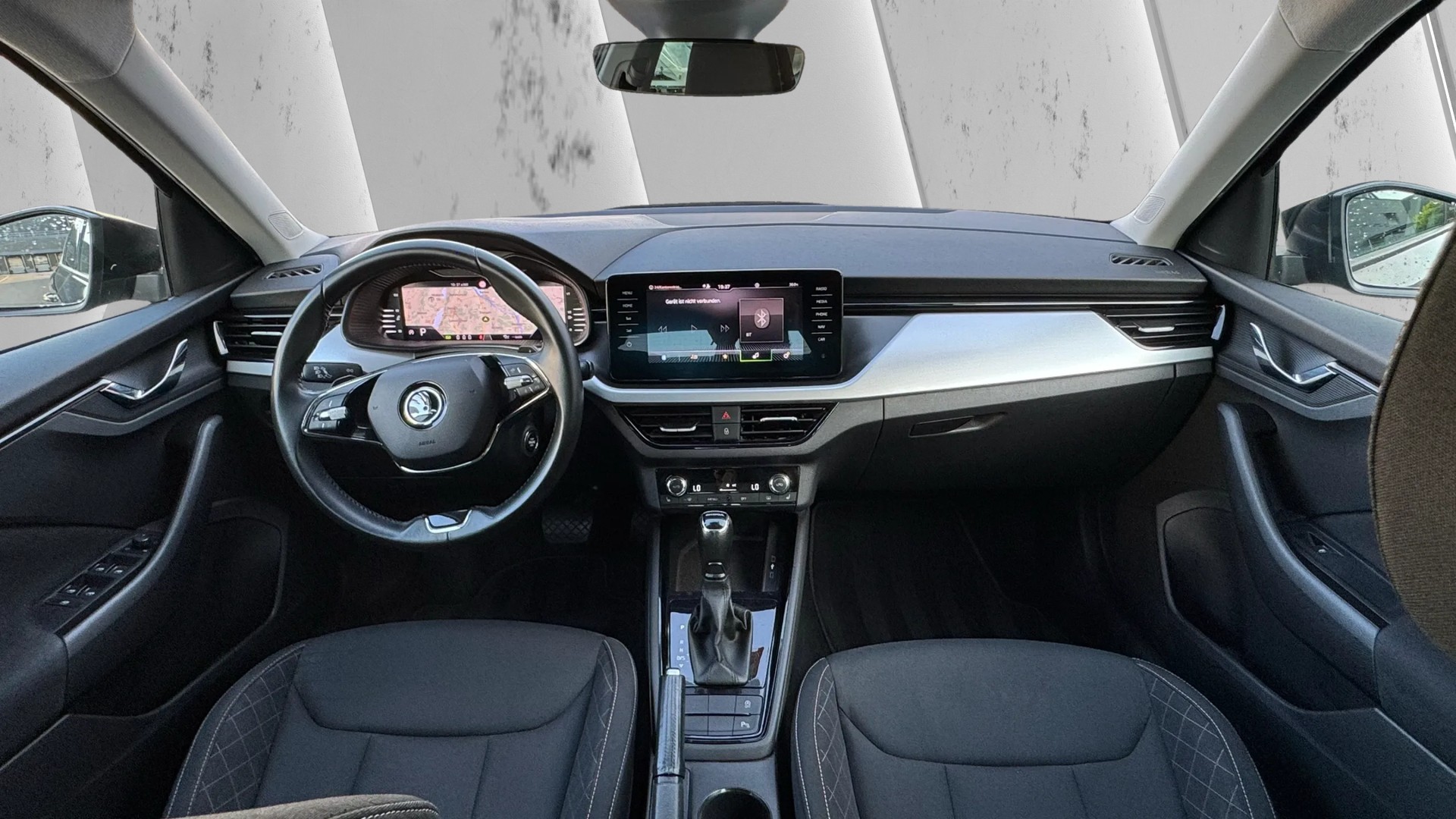 SKODA Kamiq 1.0 TSI Ambition DSG-image-11