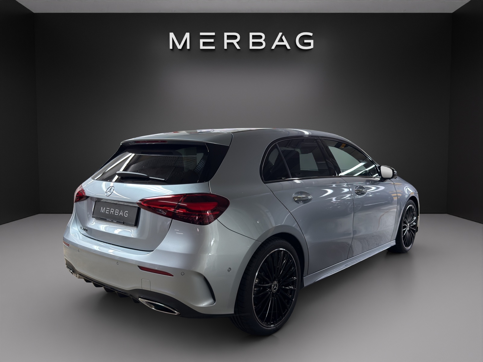 MERCEDES-BENZ A 200 Night Star 7G-DCT-image-4