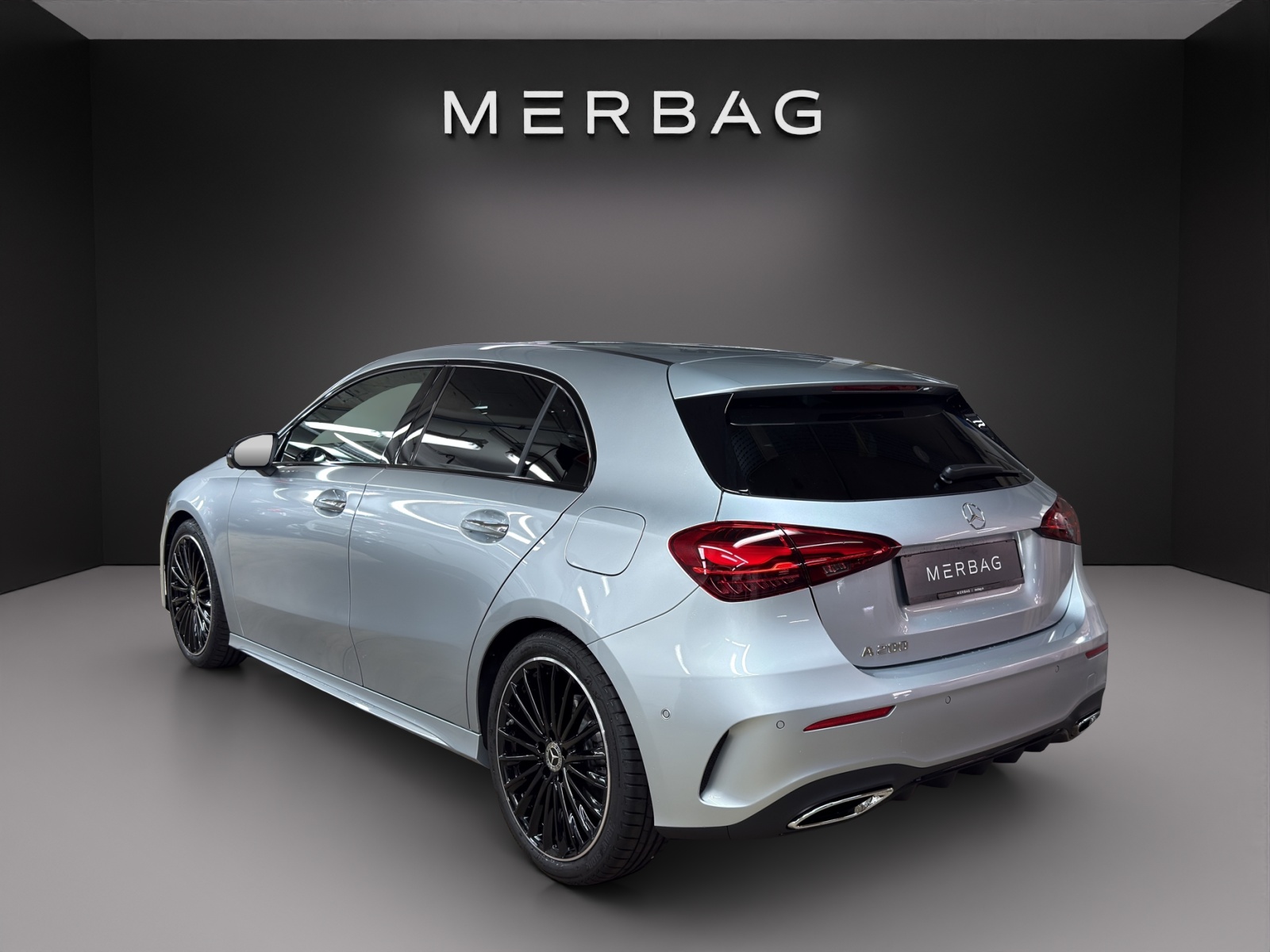 MERCEDES-BENZ A 200 Night Star 7G-DCT-image-2