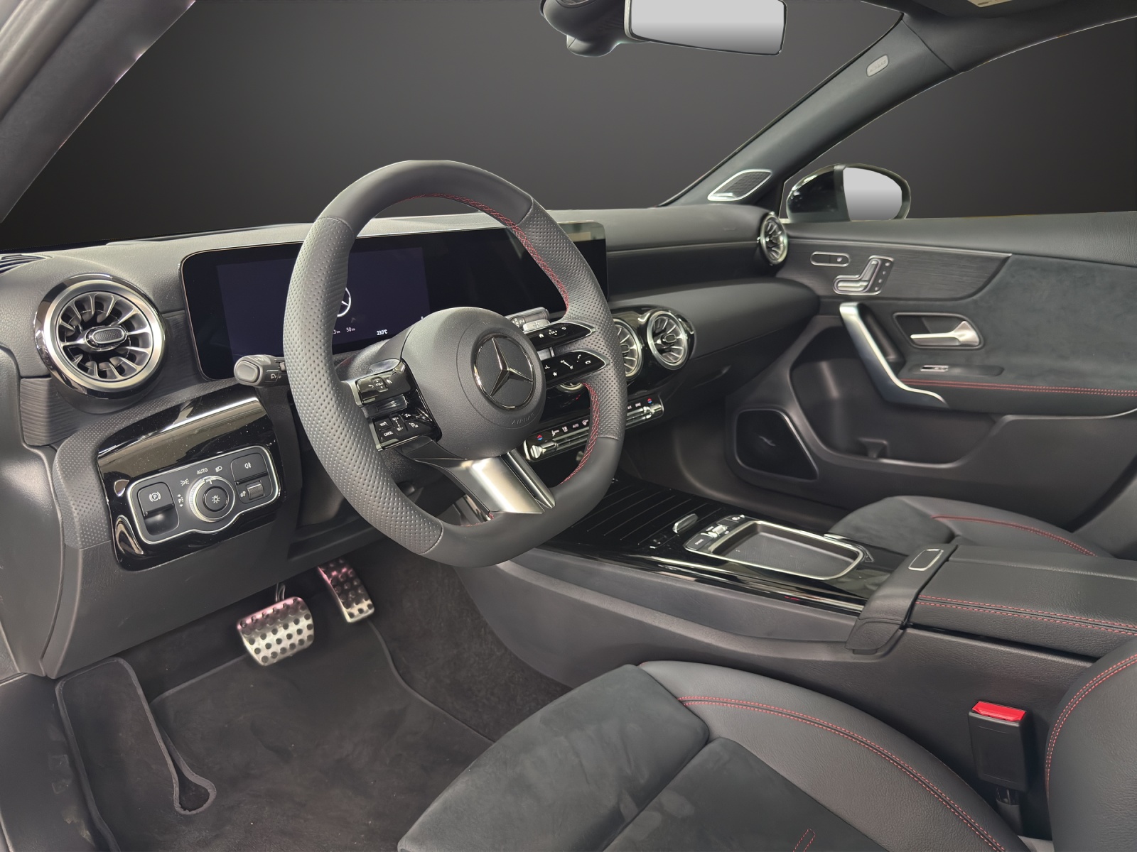MERCEDES-BENZ A 200 Night Star 7G-DCT-image-9