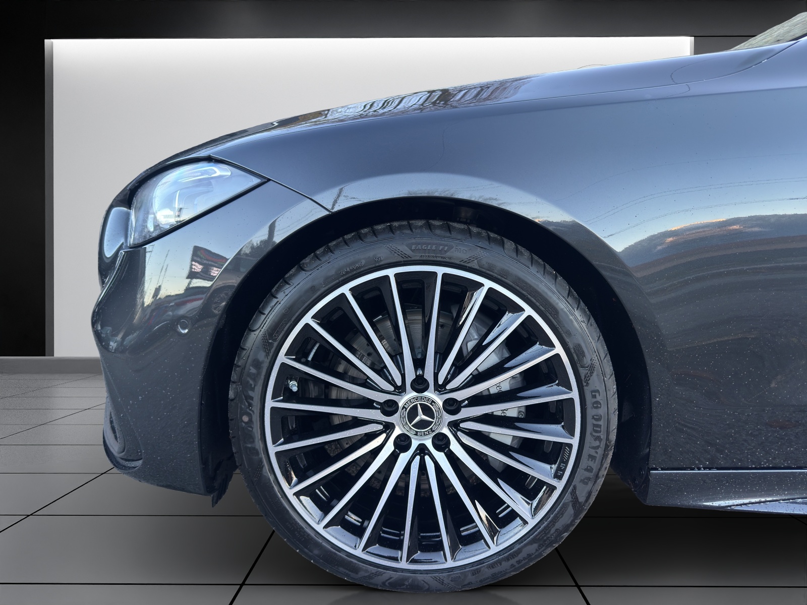 MERCEDES-BENZ C 300 4 Matic-image-5