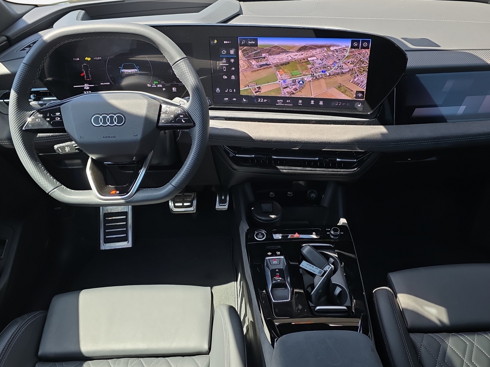 AUDI Q6 e-tron quattro-image-7
