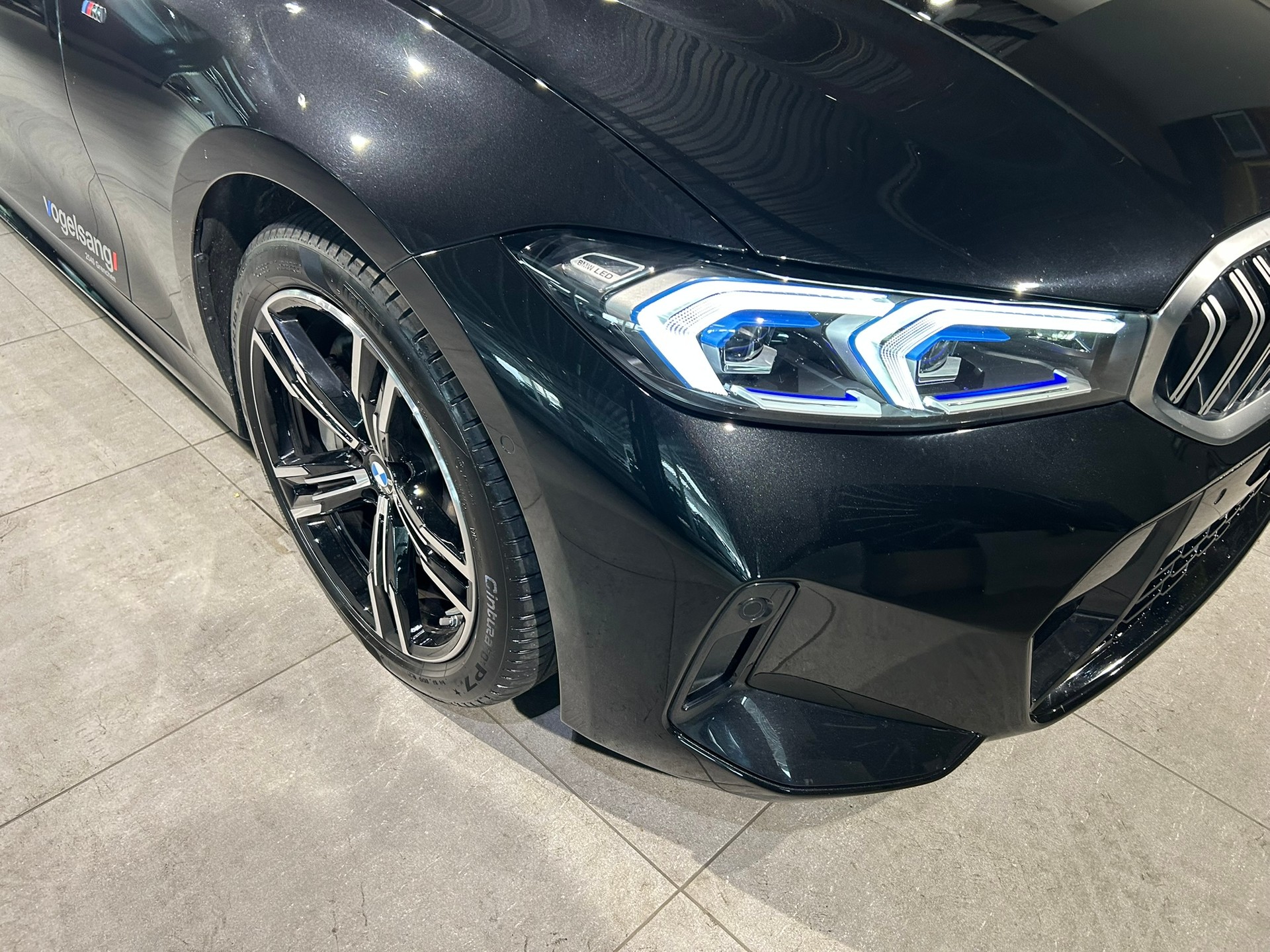 BMW 330d xDrive 48V Touring Steptronic M Sport-image-18