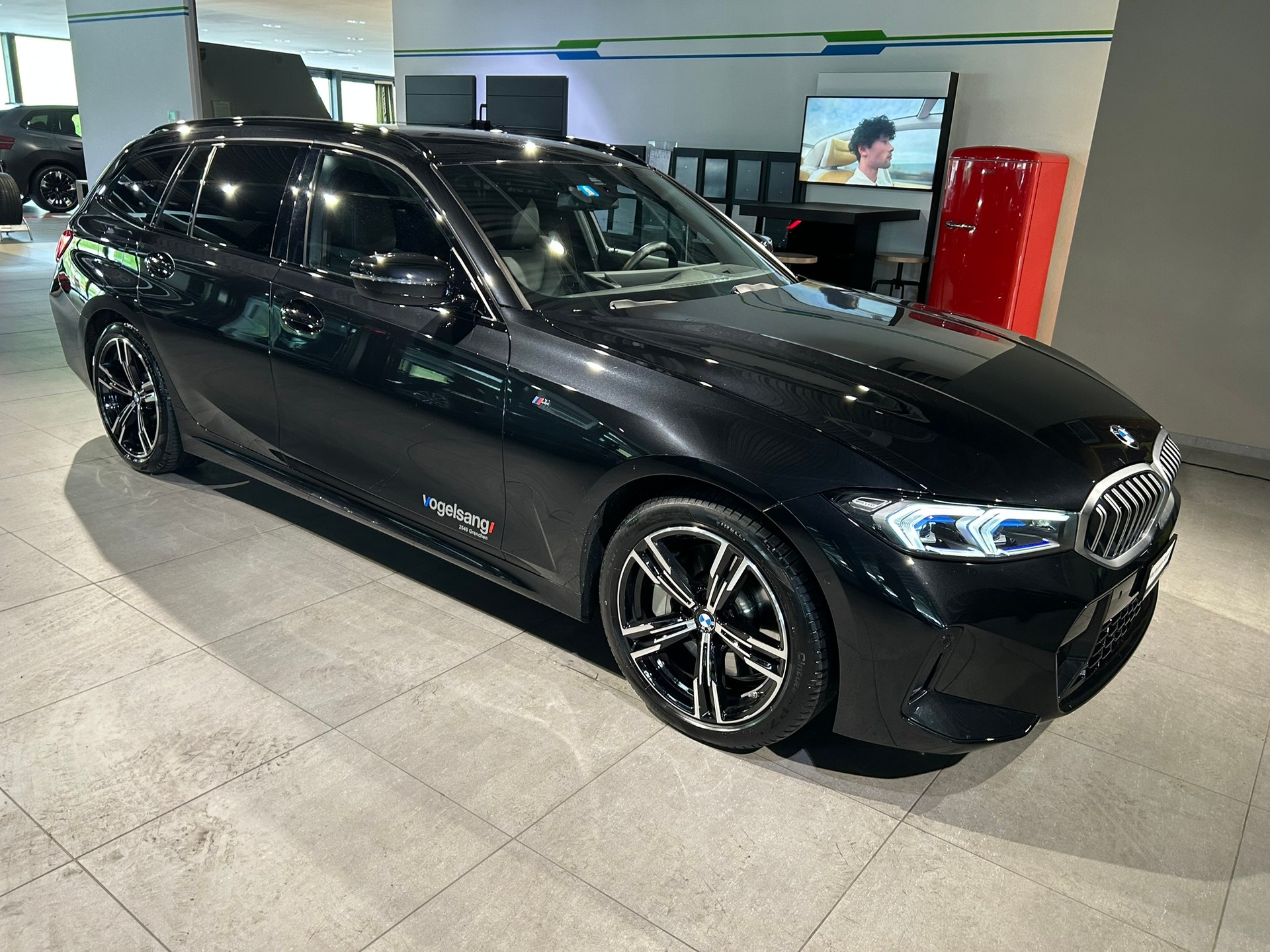 BMW 330d xDrive 48V Touring Steptronic M Sport