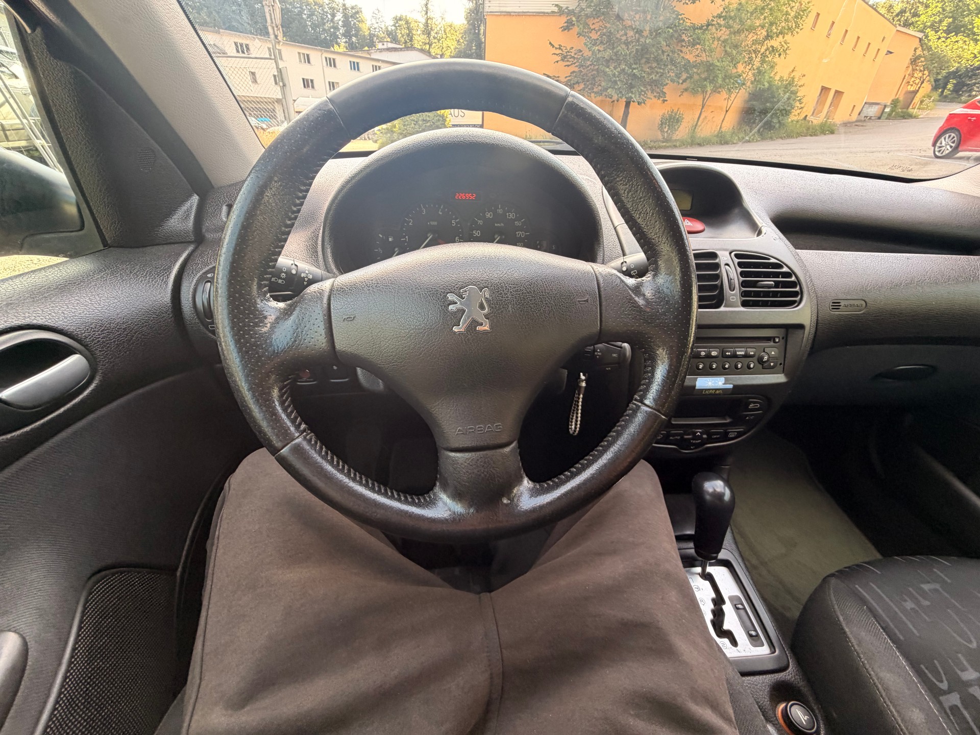 PEUGEOT 206 SW 1.6 16V XS-image-24