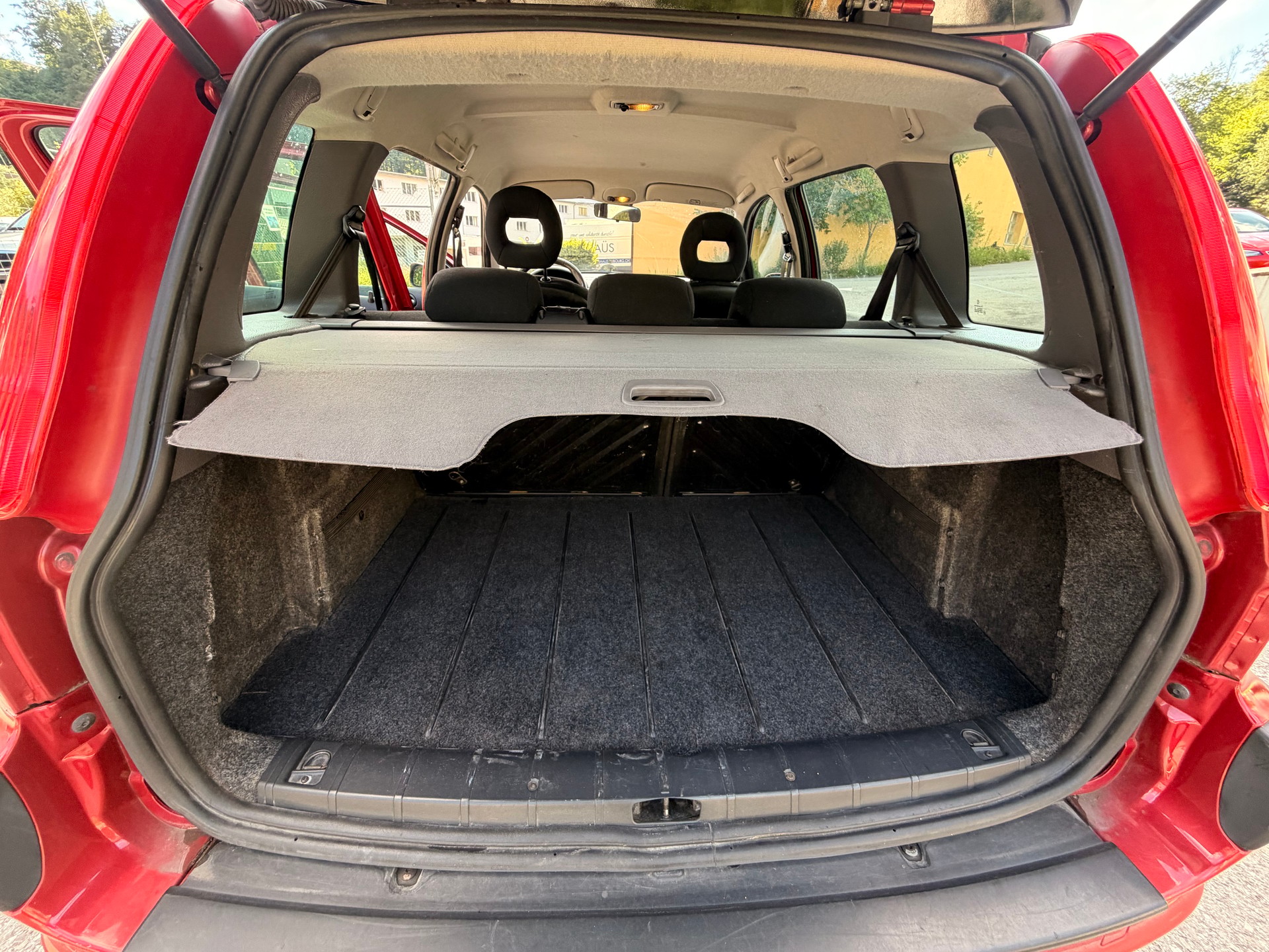 PEUGEOT 206 SW 1.6 16V XS-image-9