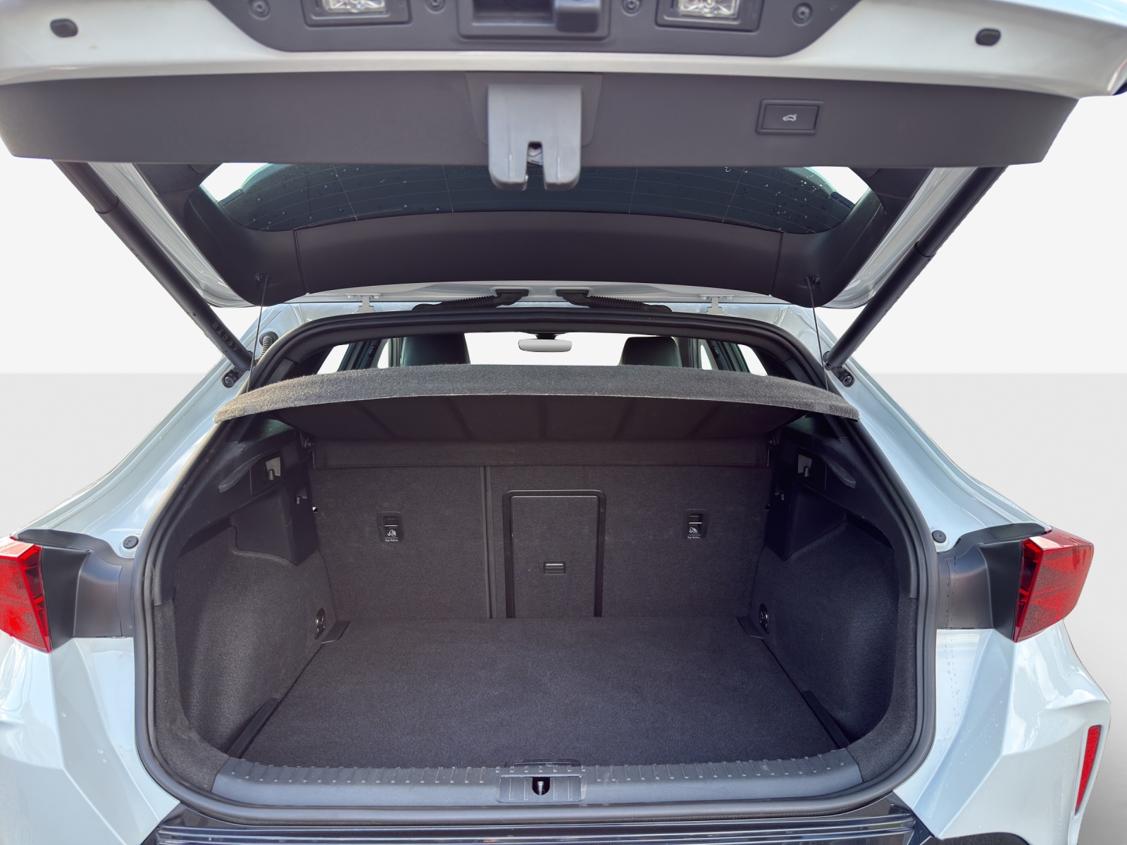 CUPRA Formentor 1.5 TSI DSG-image-12