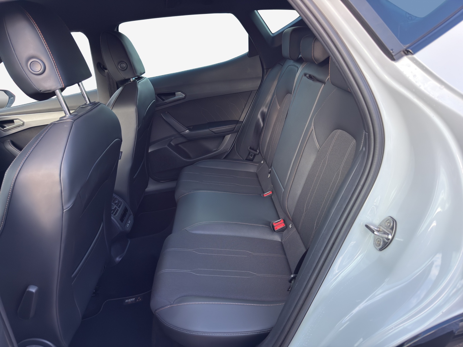 CUPRA Formentor 1.5 TSI DSG-image-11