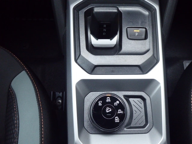 DACIA Duster TCe 150 48V Extreme 4x4 Automat-image-11