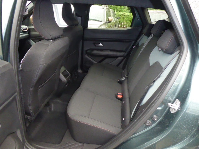 DACIA Duster TCe 150 48V Extreme 4x4 Automat-image-6