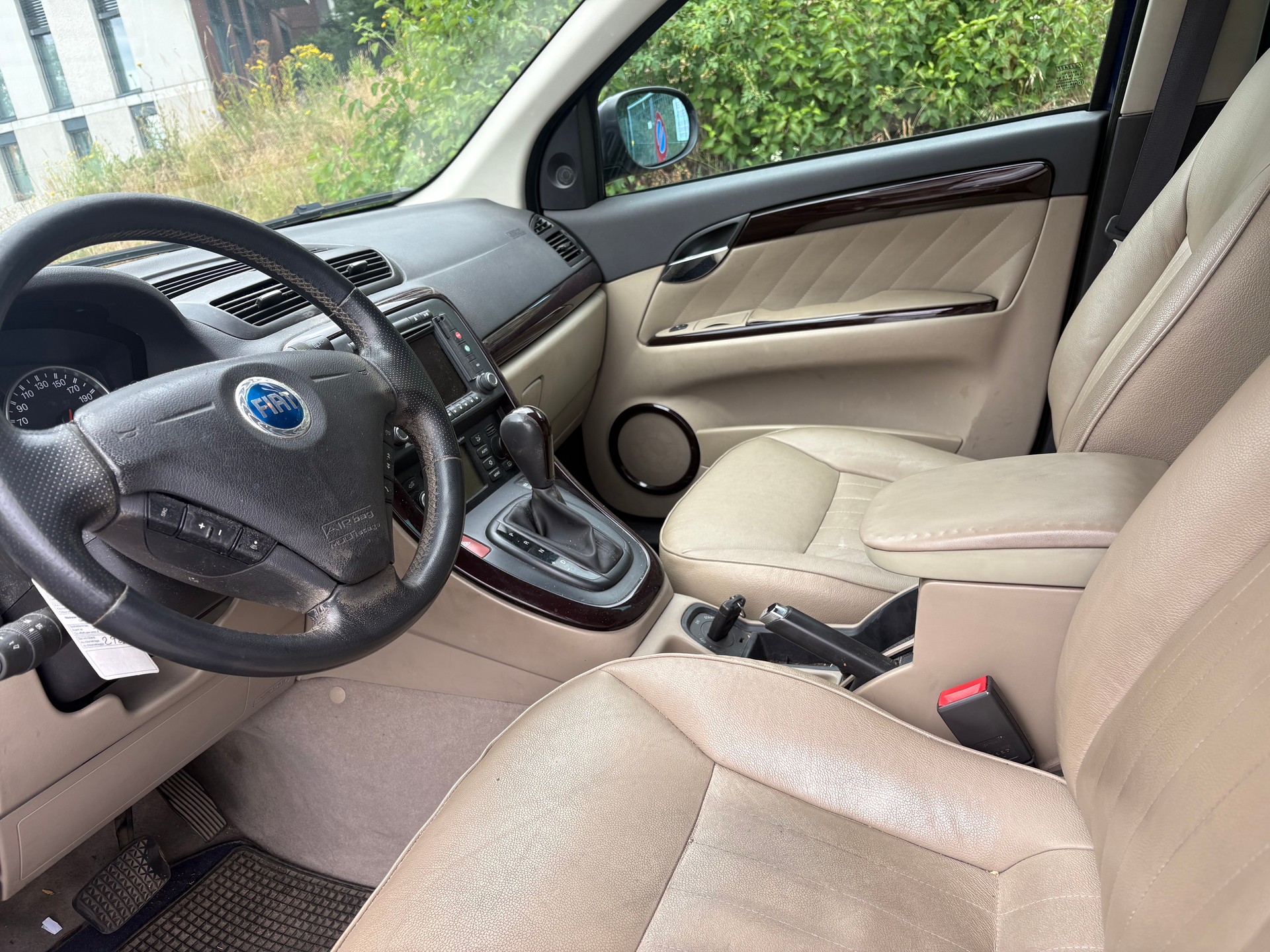 FIAT Croma 1.9 16V JTD Dynamic-image-9