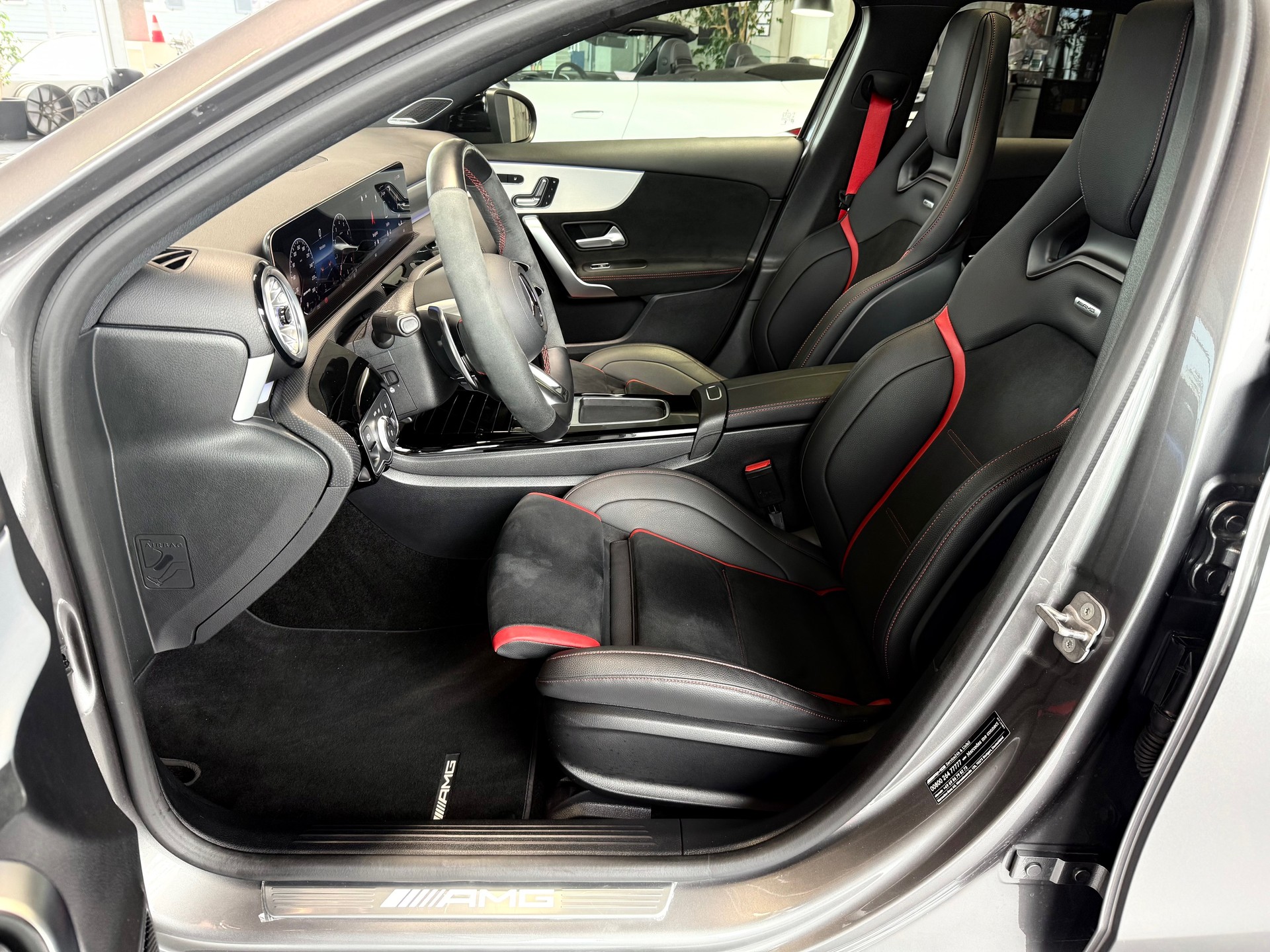 MERCEDES-BENZ A AMG 45 S 4Matic+ 8G-DCT-image-8