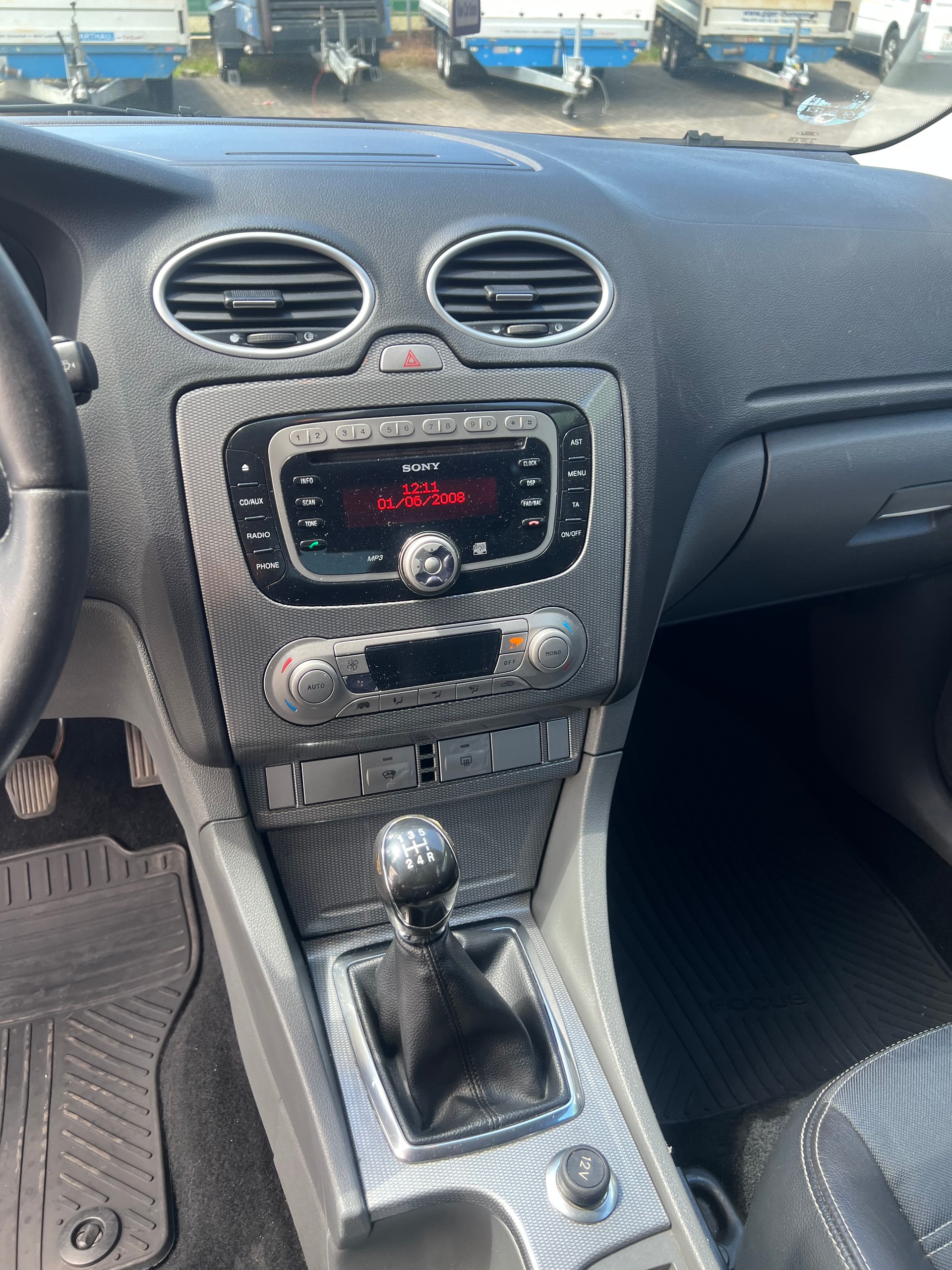 FORD FOCUS 1.8-image-7