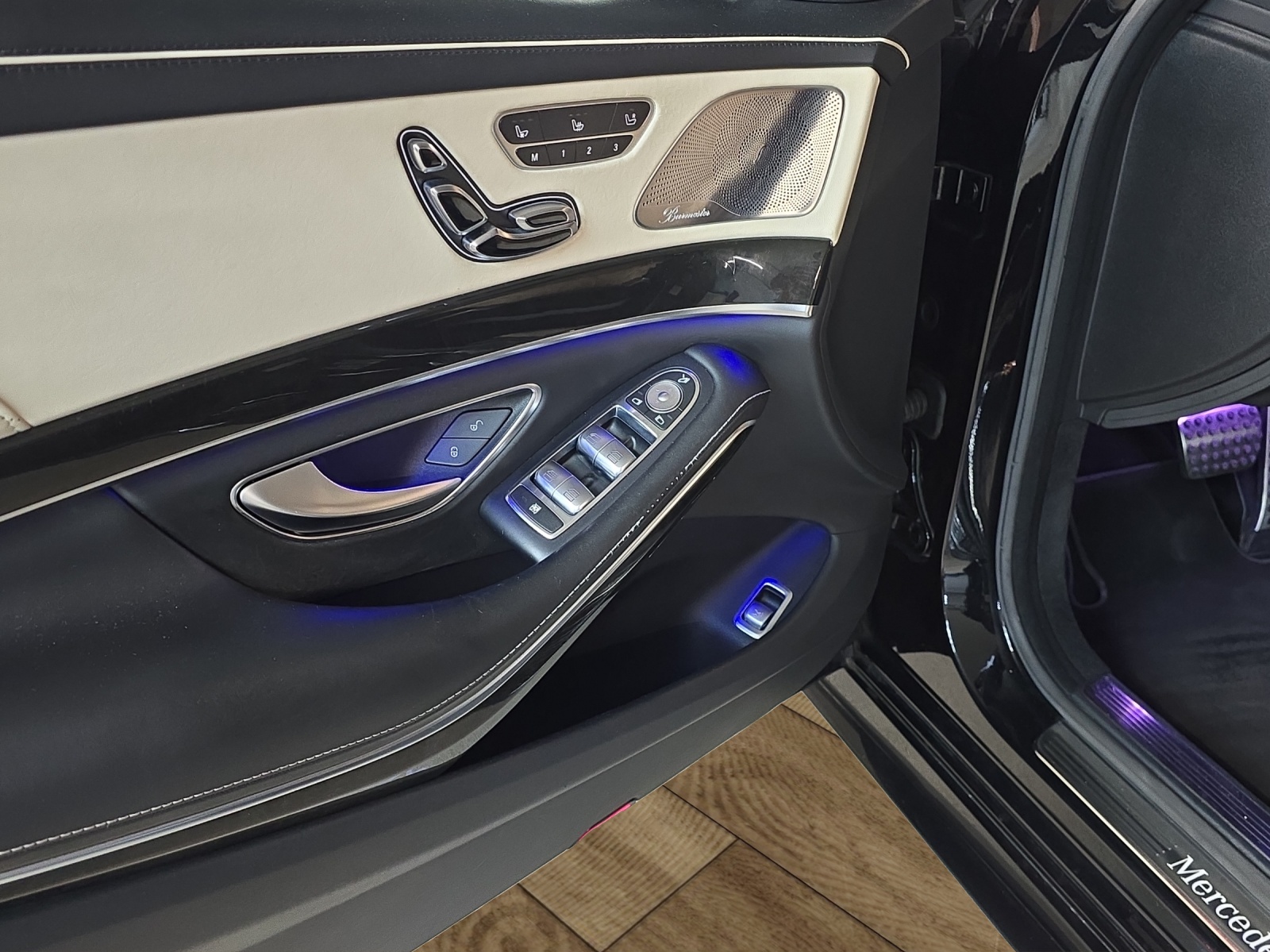 MERCEDES-BENZ S 500 L 4Matic 7G-Tronic-image-17