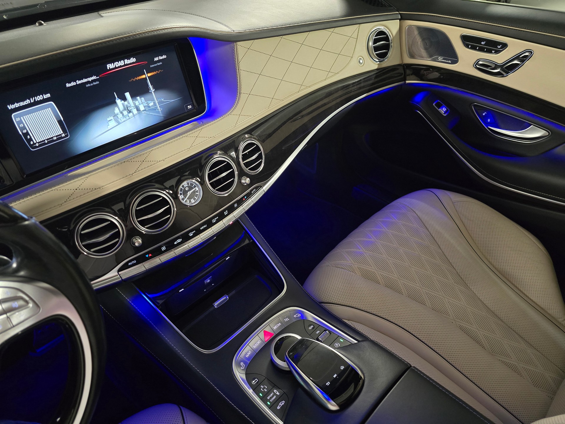 MERCEDES-BENZ S 500 L 4Matic 7G-Tronic-image-10